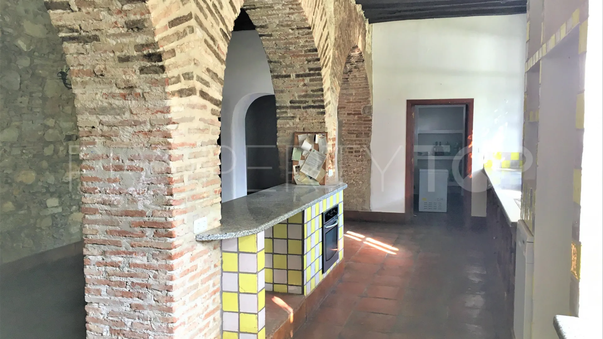 San Enrique de Guadiaro, cortijo en venta