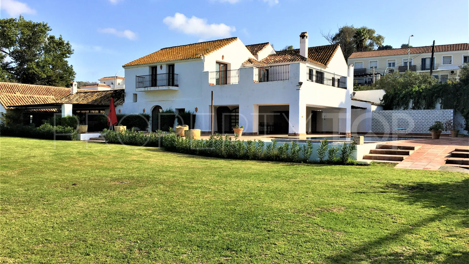 San Enrique de Guadiaro, cortijo en venta