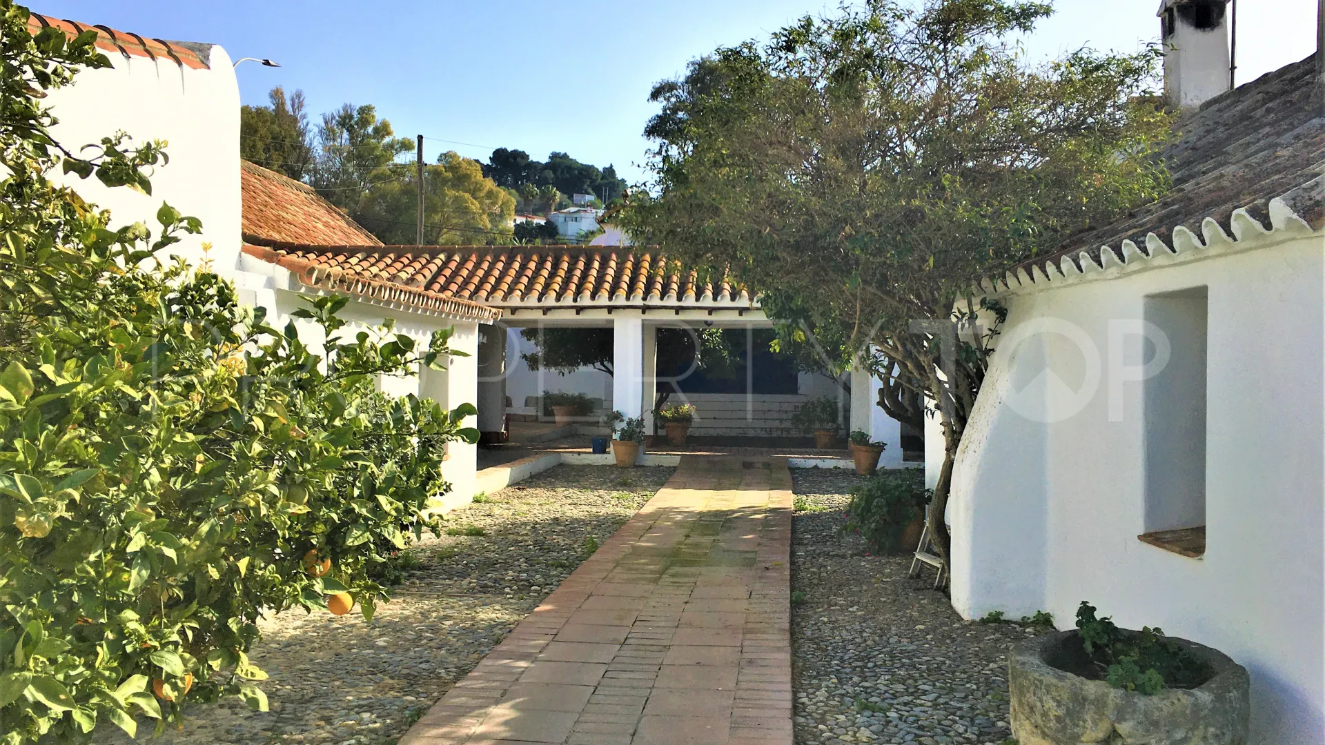 San Enrique de Guadiaro, cortijo en venta