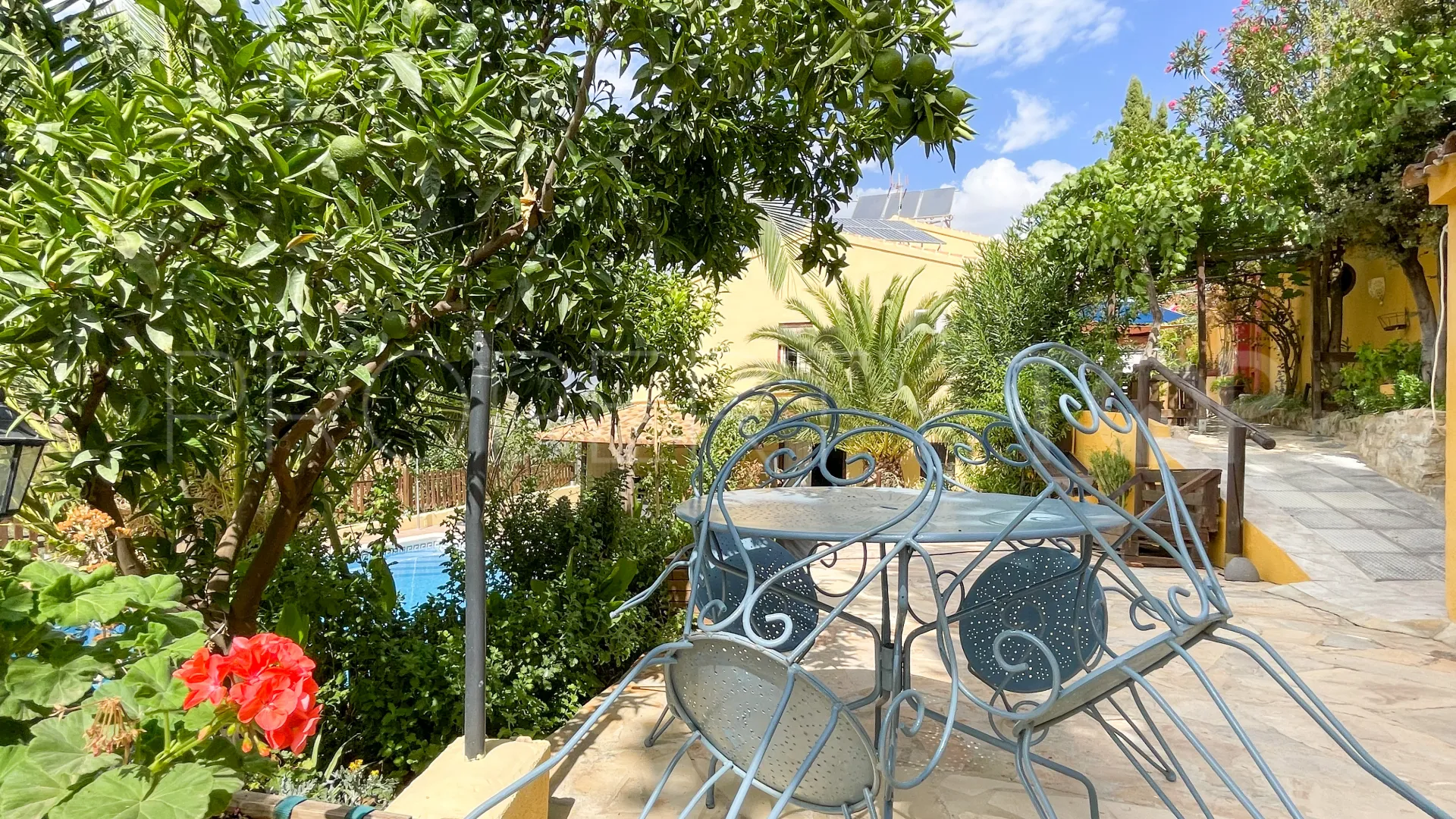 Cortijo in Iznajar for sale
