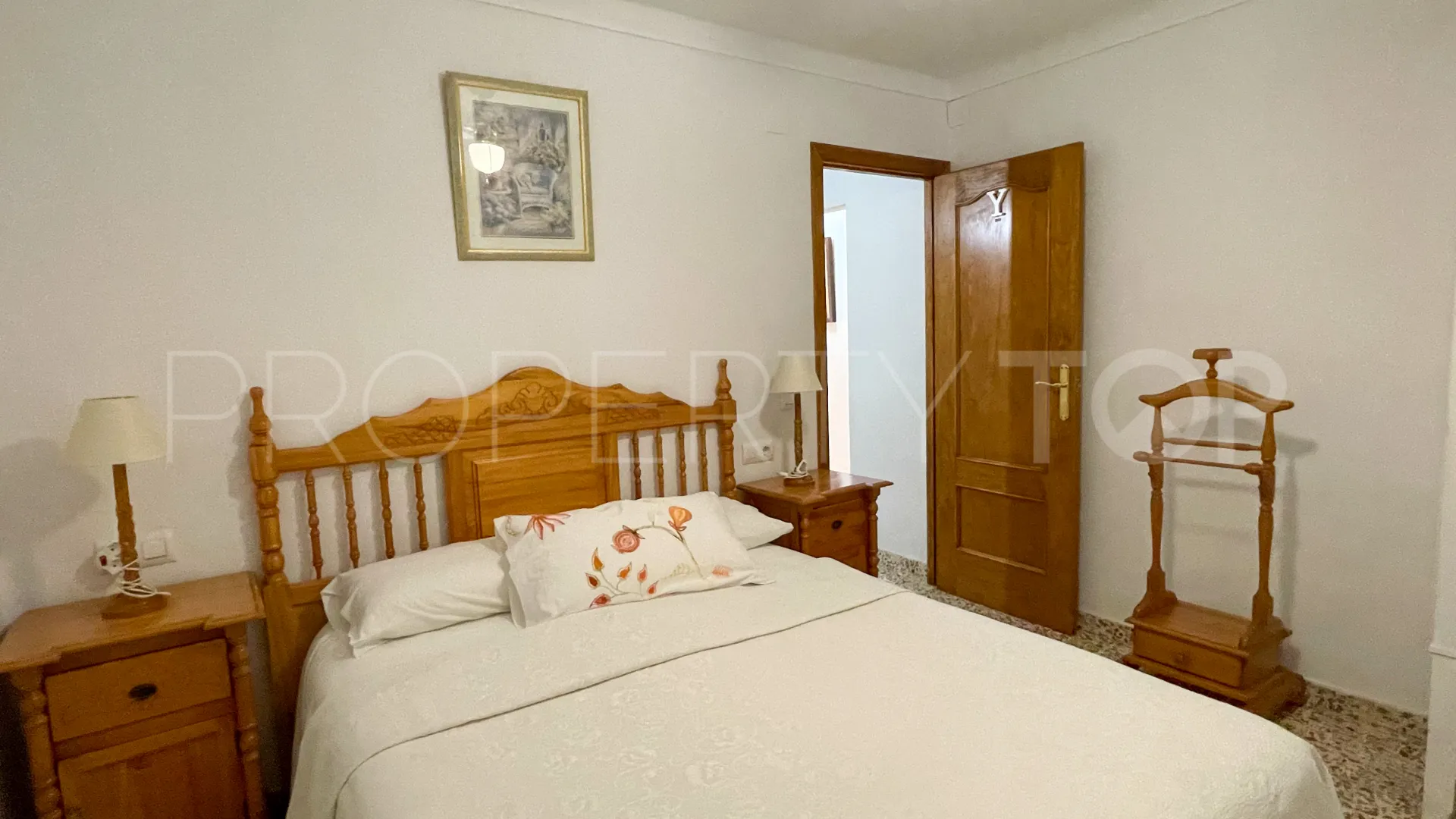 Cortijo in Iznajar for sale