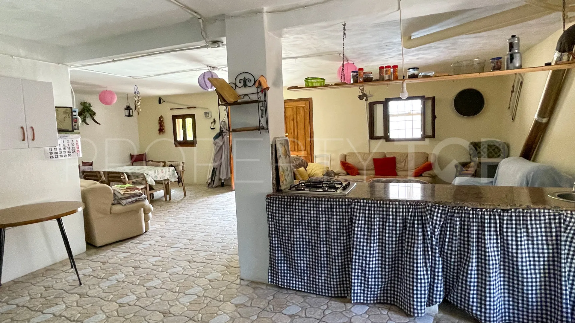 Cortijo in Iznajar for sale