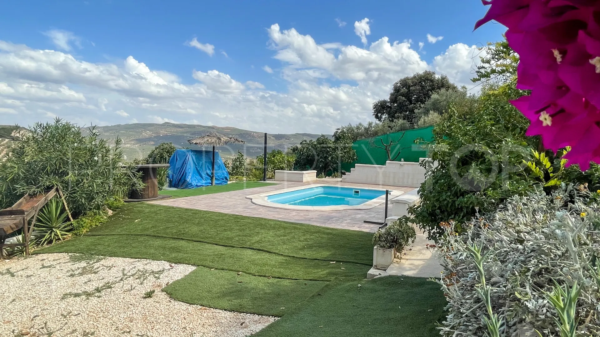 Iznajar, pareado en venta