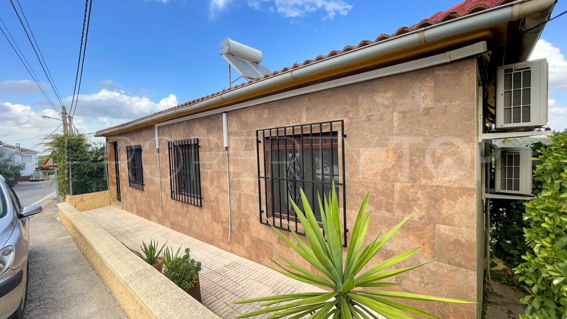 Iznajar, pareado en venta