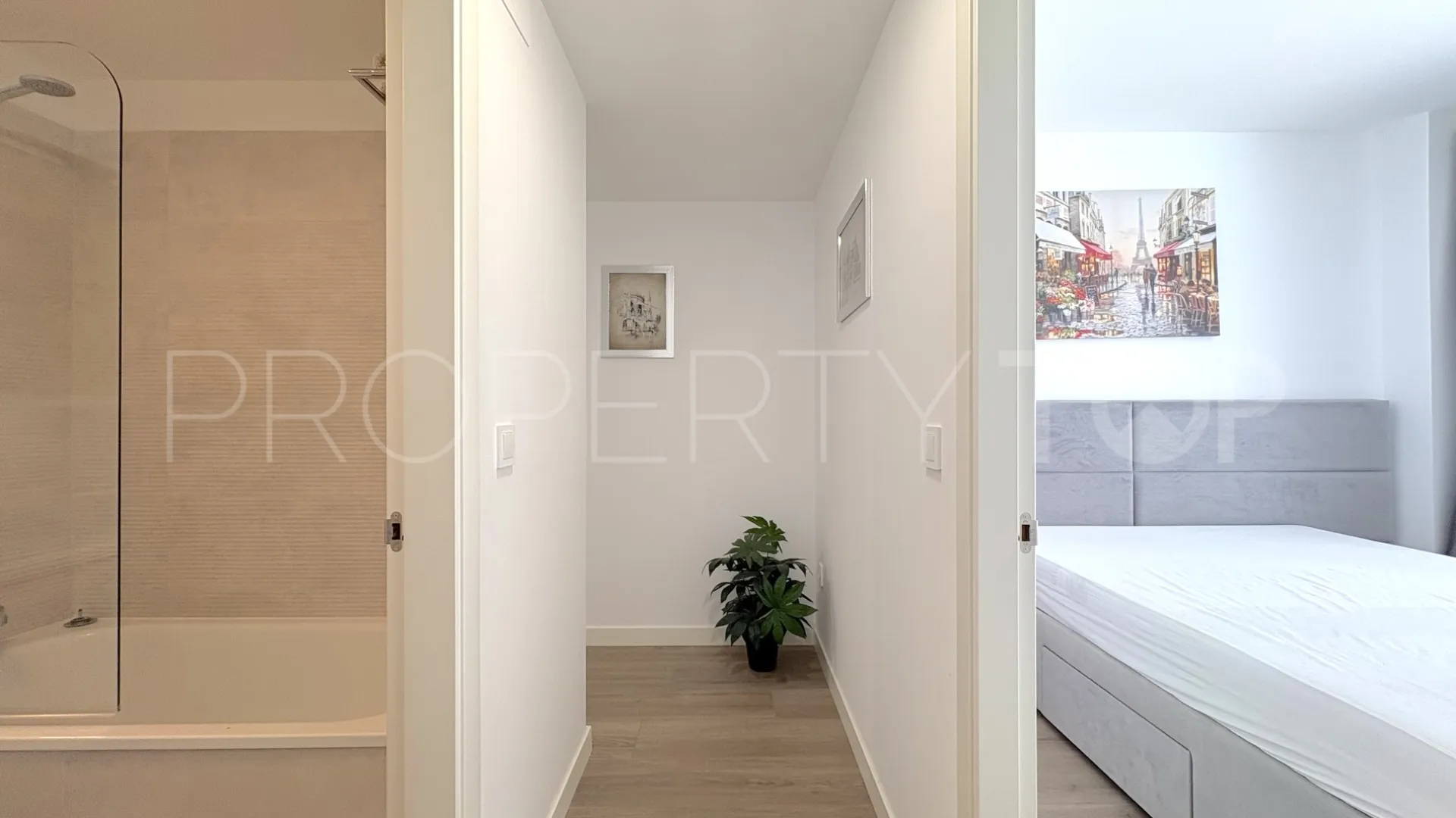 Ground floor apartment with 3 bedrooms for sale in Cala de Mijas