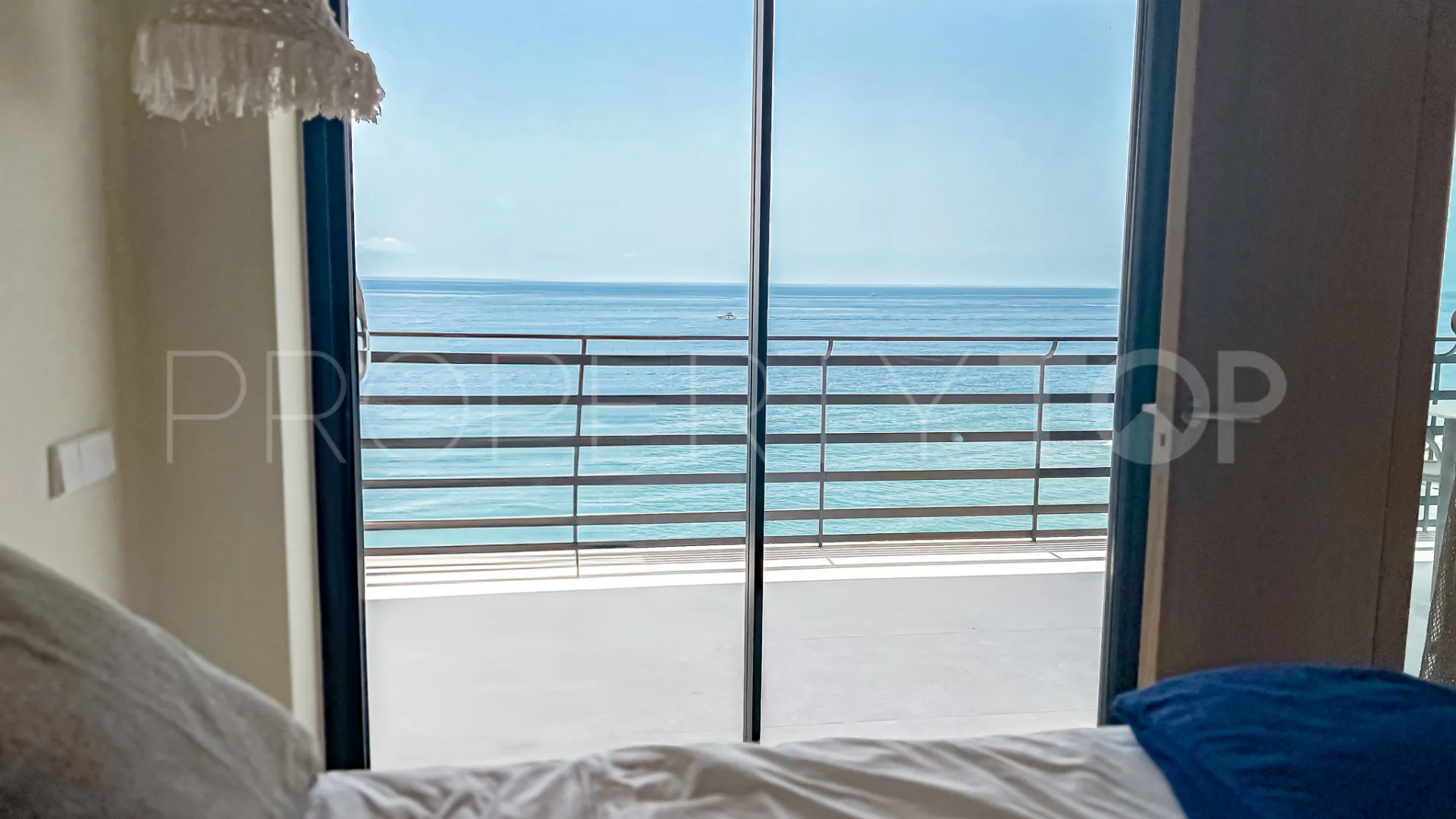 For sale Playa Bajadilla - Puertos apartment