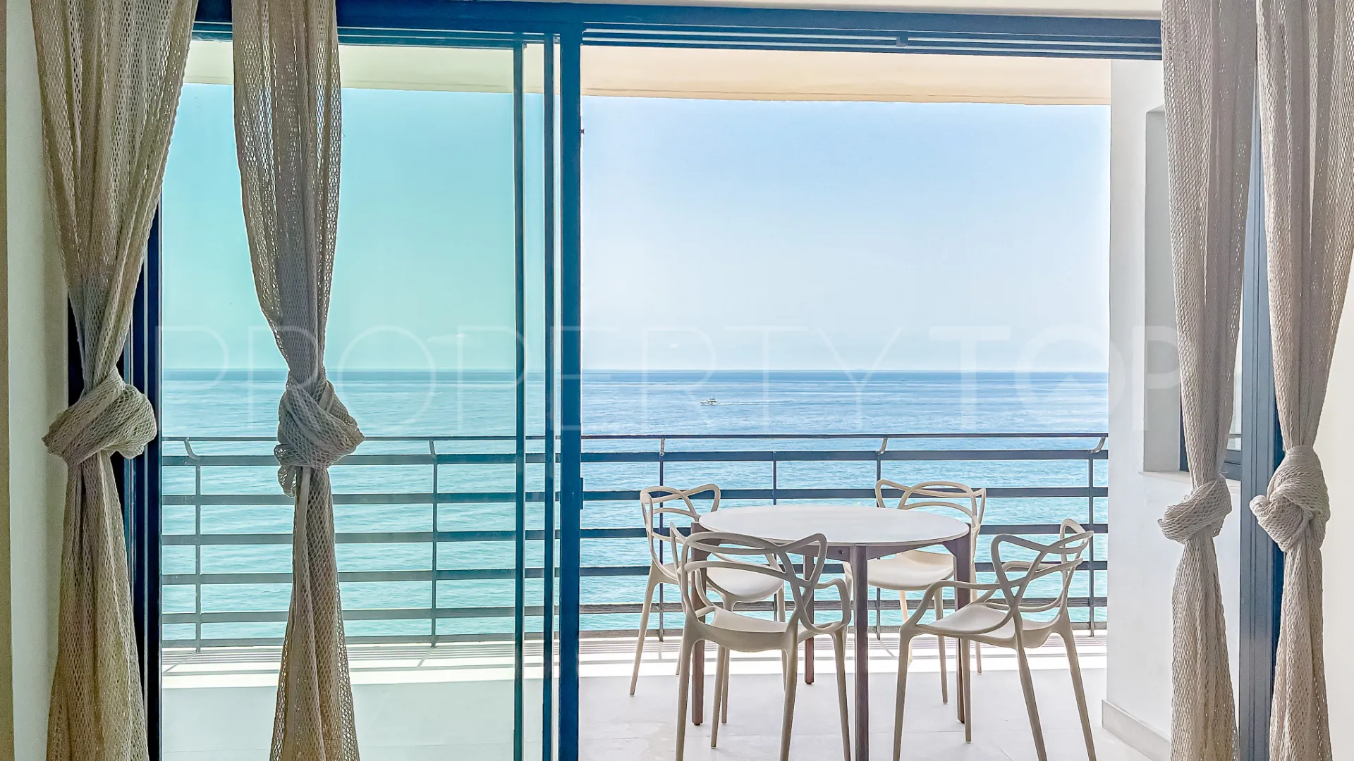 For sale Playa Bajadilla - Puertos apartment