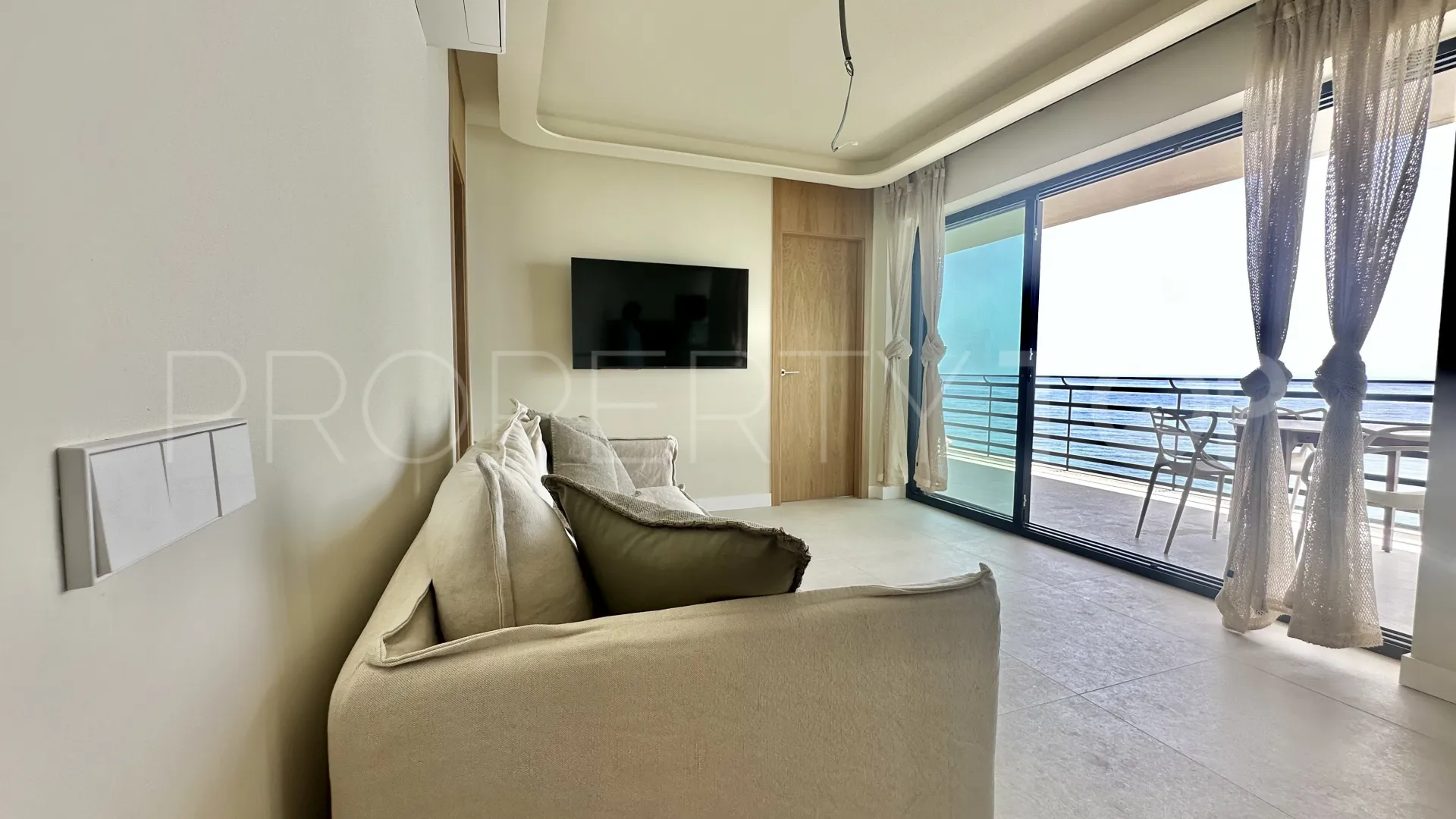 For sale Playa Bajadilla - Puertos apartment