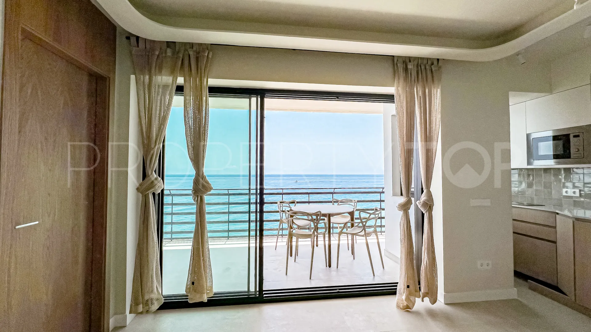 For sale Playa Bajadilla - Puertos apartment