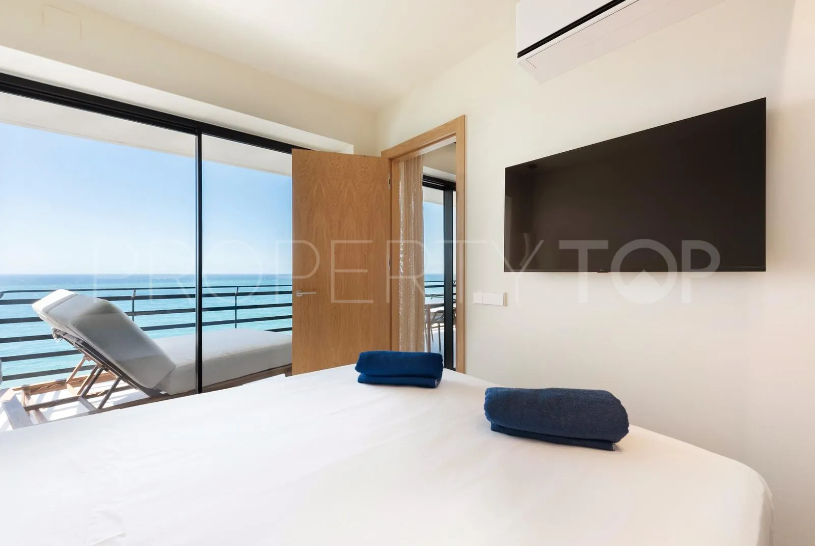 For sale Playa Bajadilla - Puertos apartment