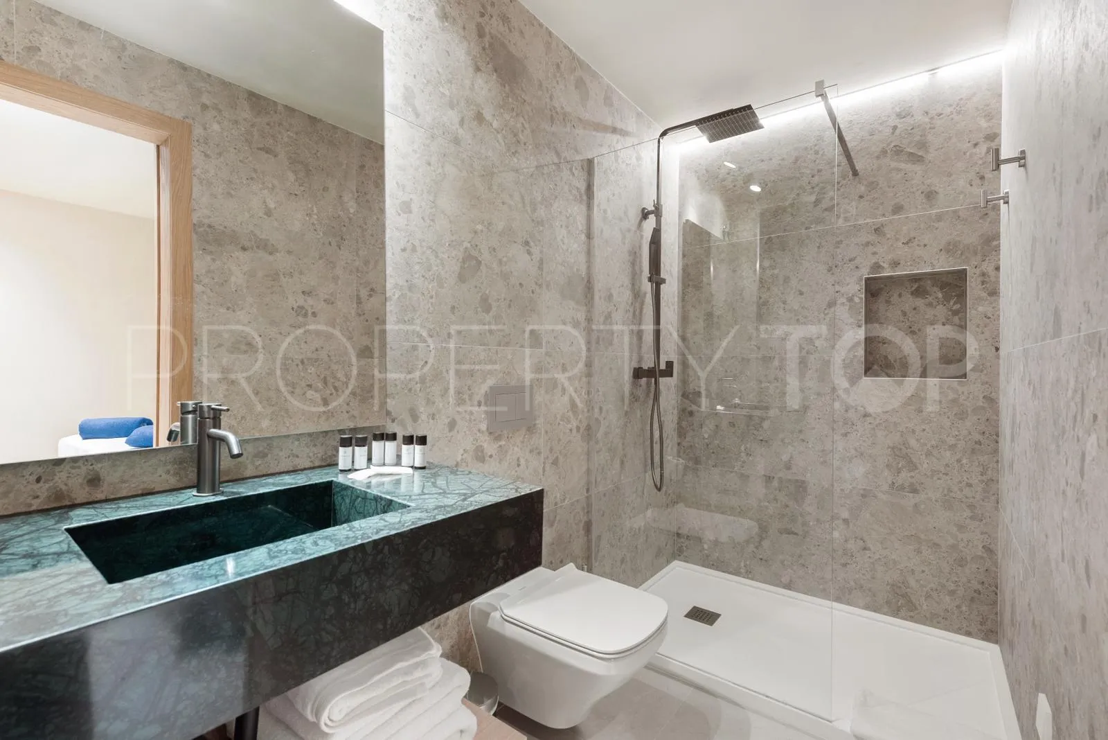 For sale Playa Bajadilla - Puertos apartment
