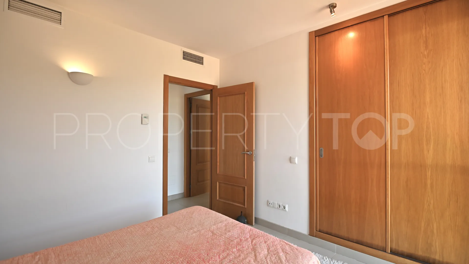 Se vende Ático en San Carlos