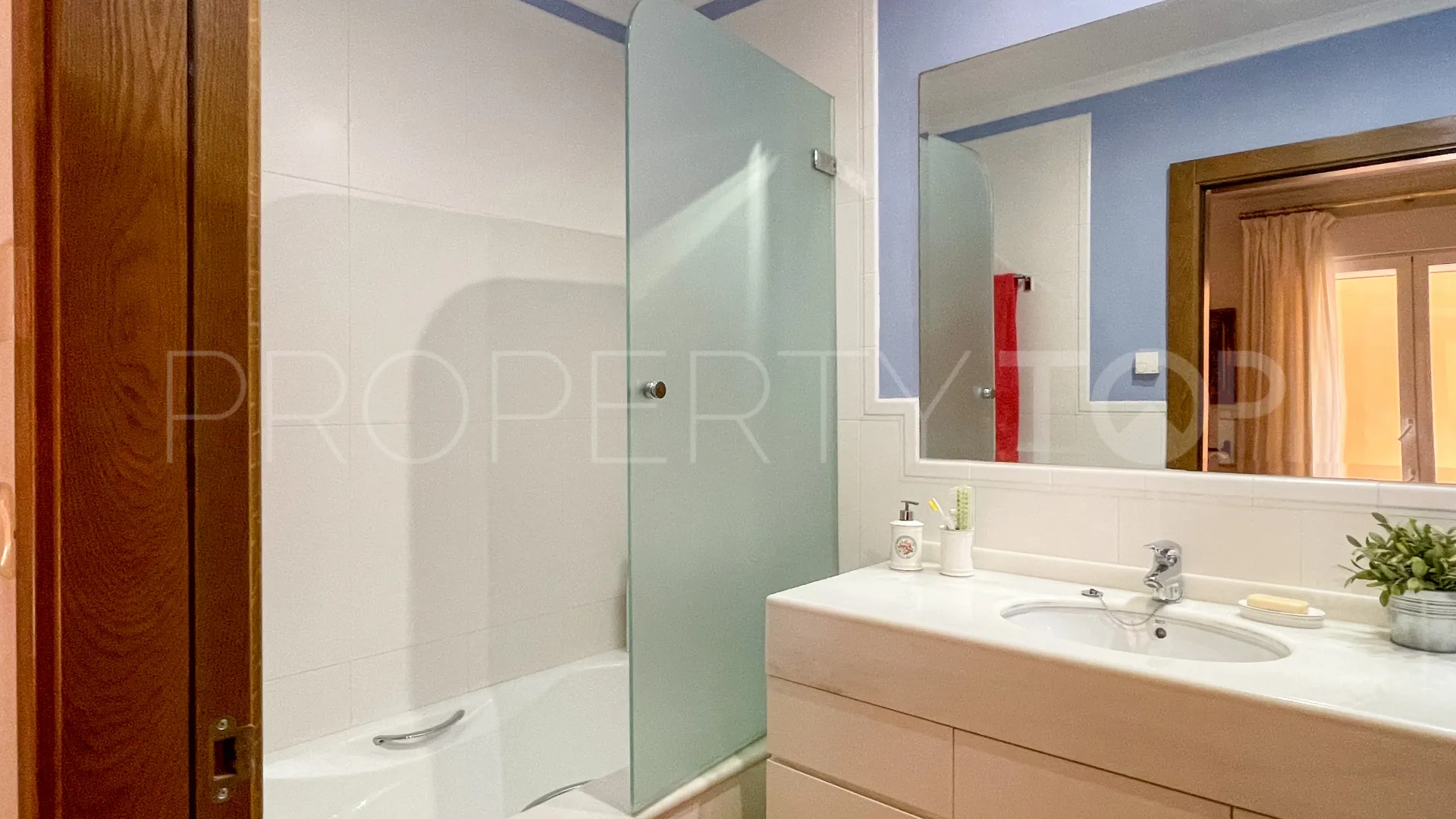 For sale Antequera villa with 6 bedrooms