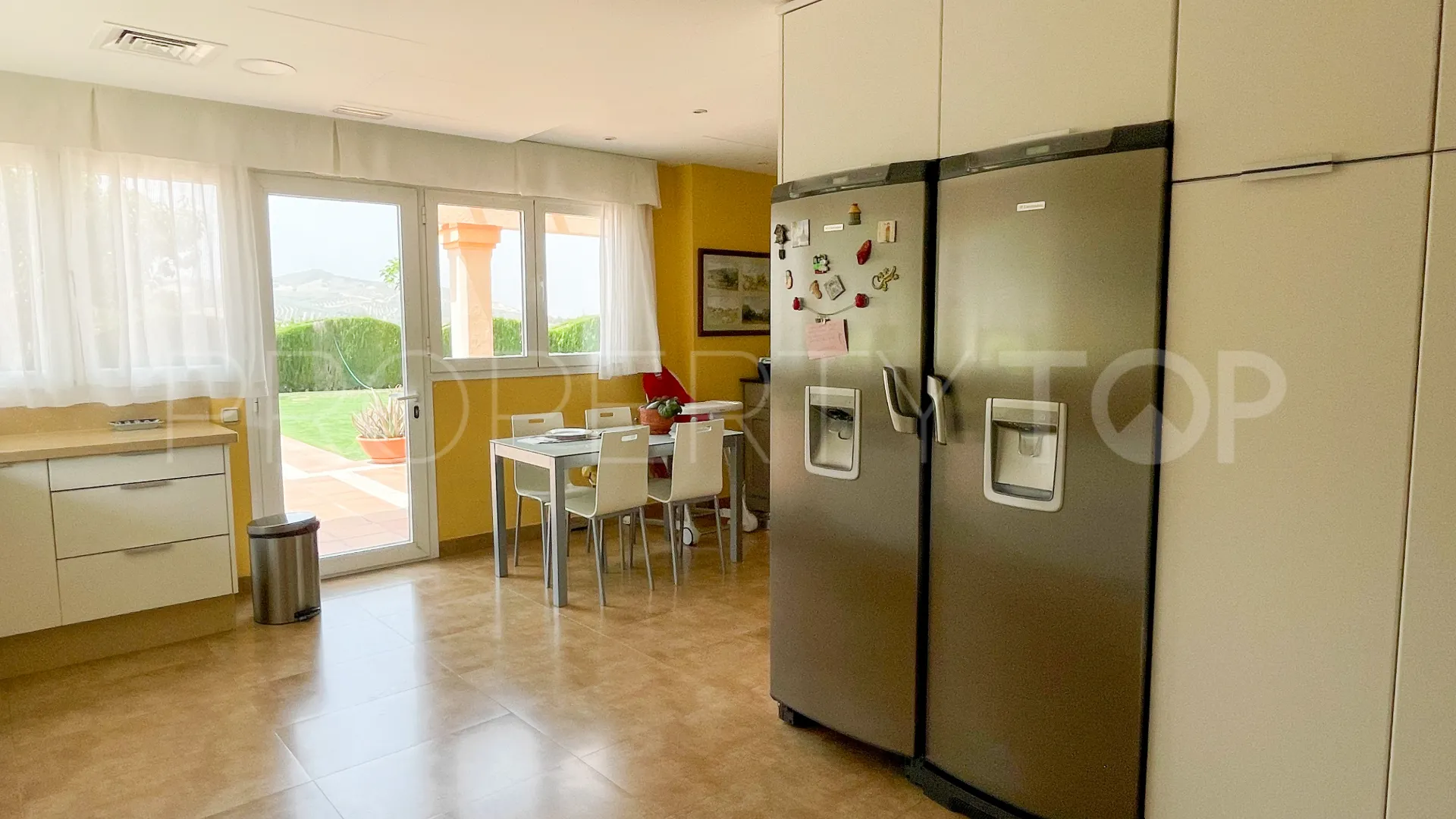 For sale Antequera villa with 6 bedrooms