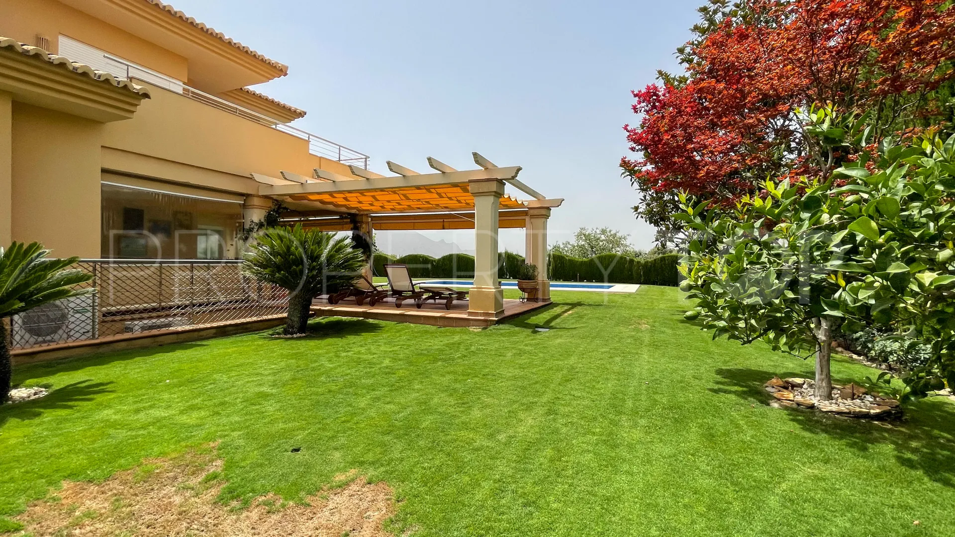 For sale Antequera villa with 6 bedrooms
