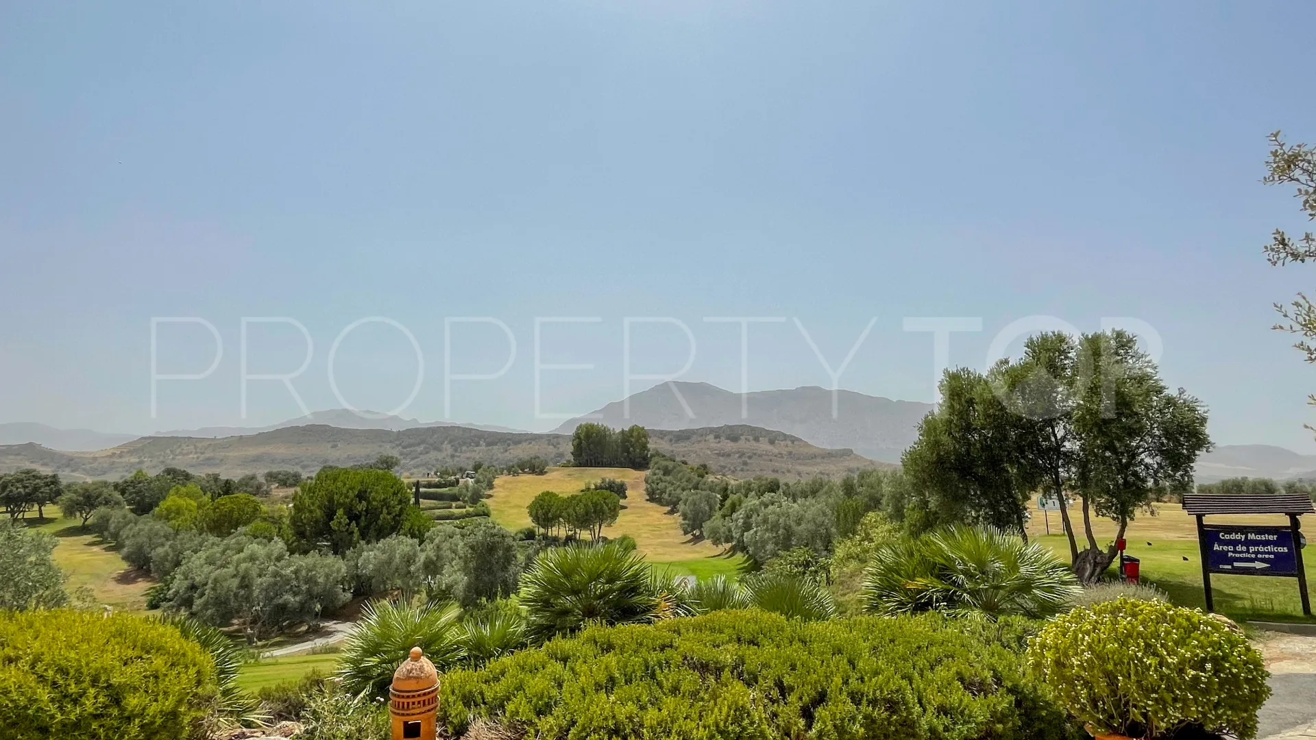 For sale Antequera villa with 6 bedrooms