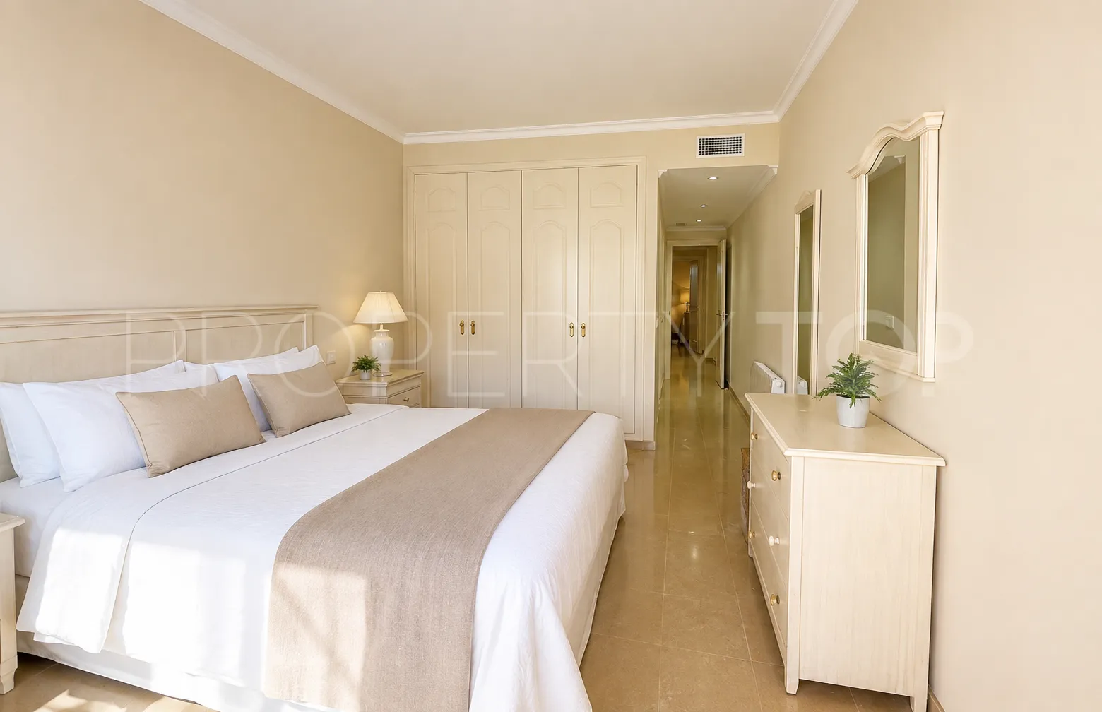 El Embrujo Playa ground floor apartment for sale