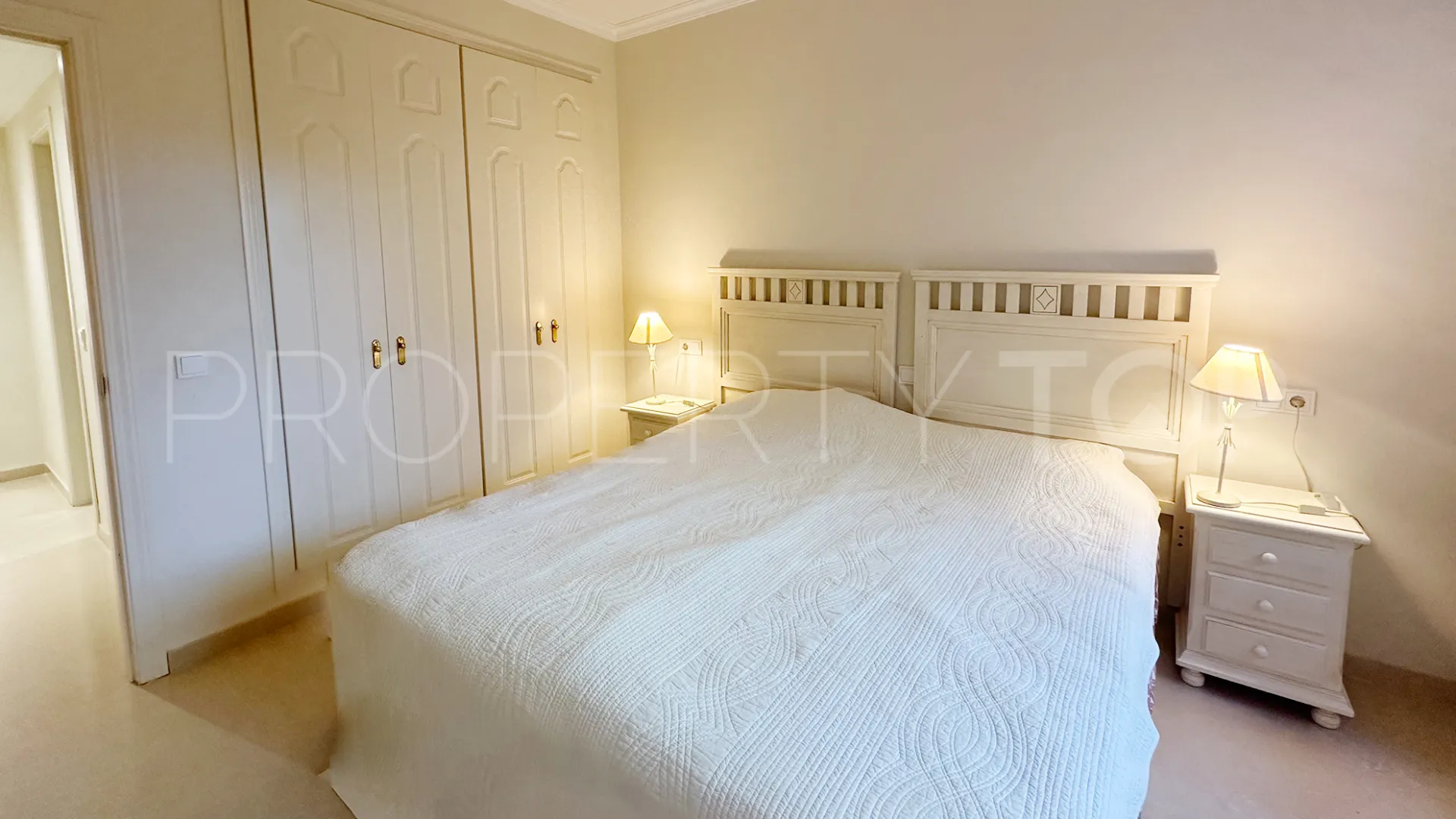 Apartamento planta baja con 2 dormitorios en venta en El Embrujo Playa