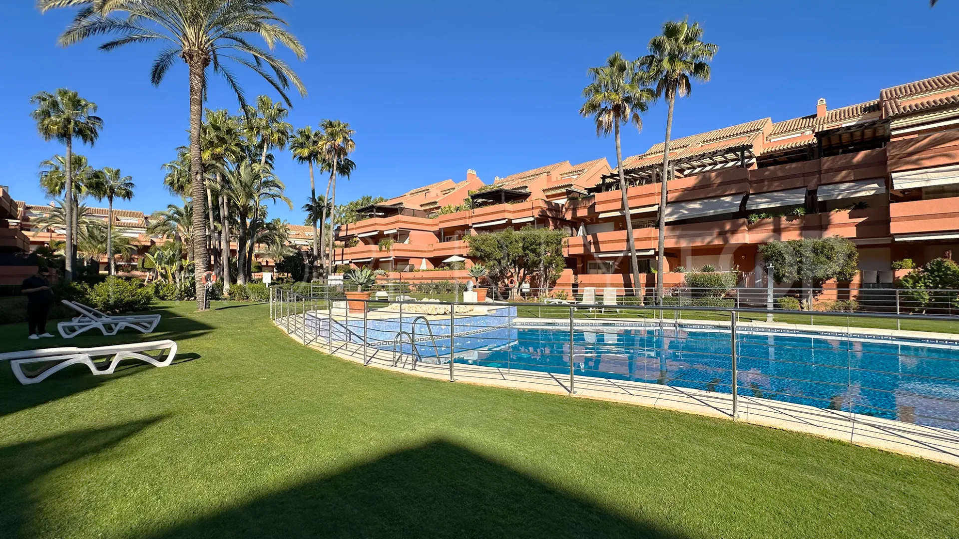 Apartamento planta baja con 2 dormitorios en venta en El Embrujo Playa