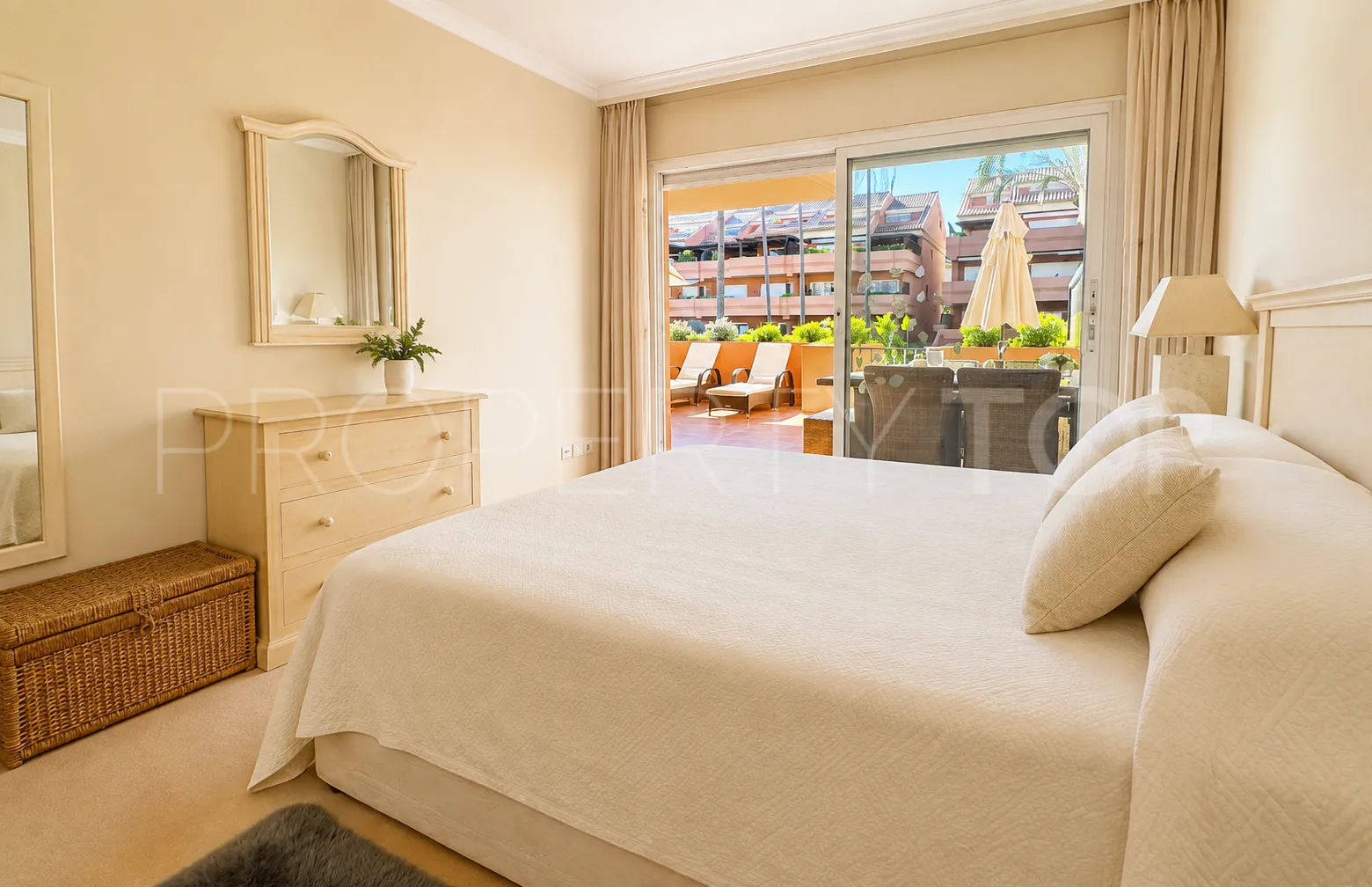 El Embrujo Playa ground floor apartment for sale