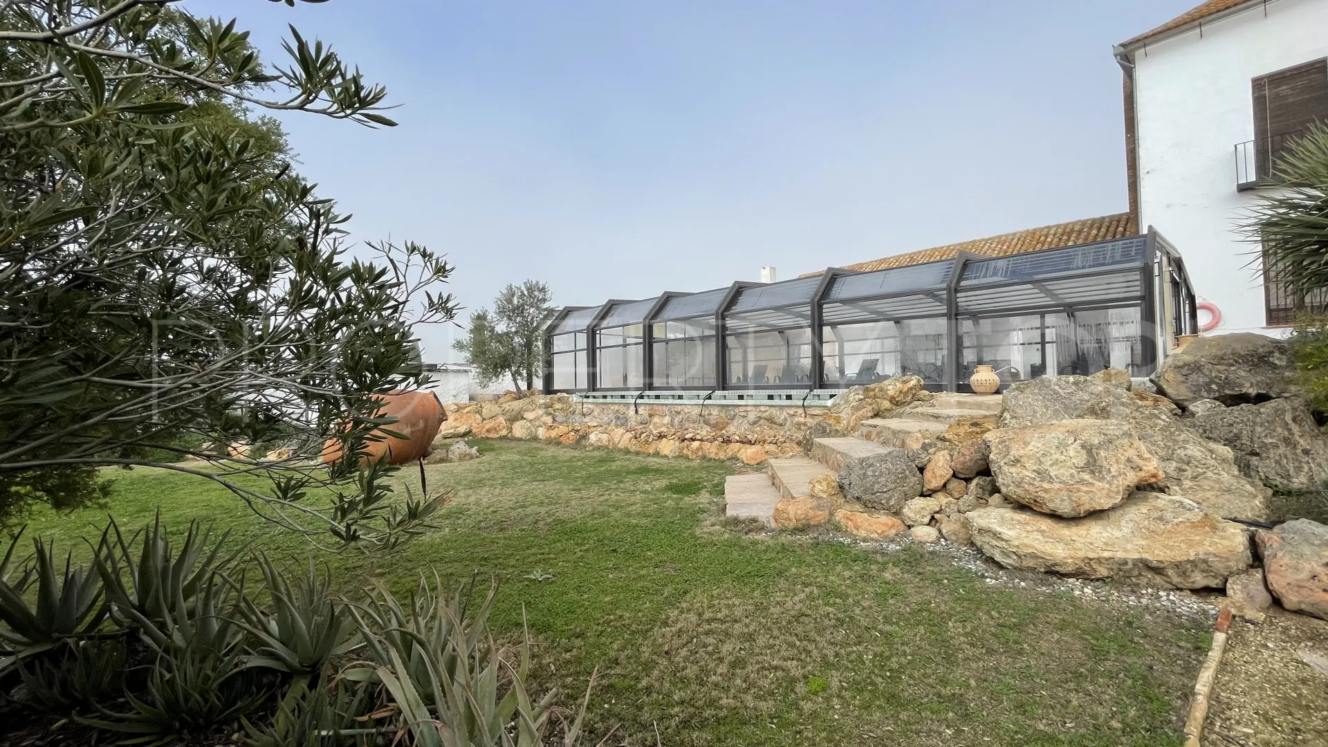 Mollina, cortijo en venta