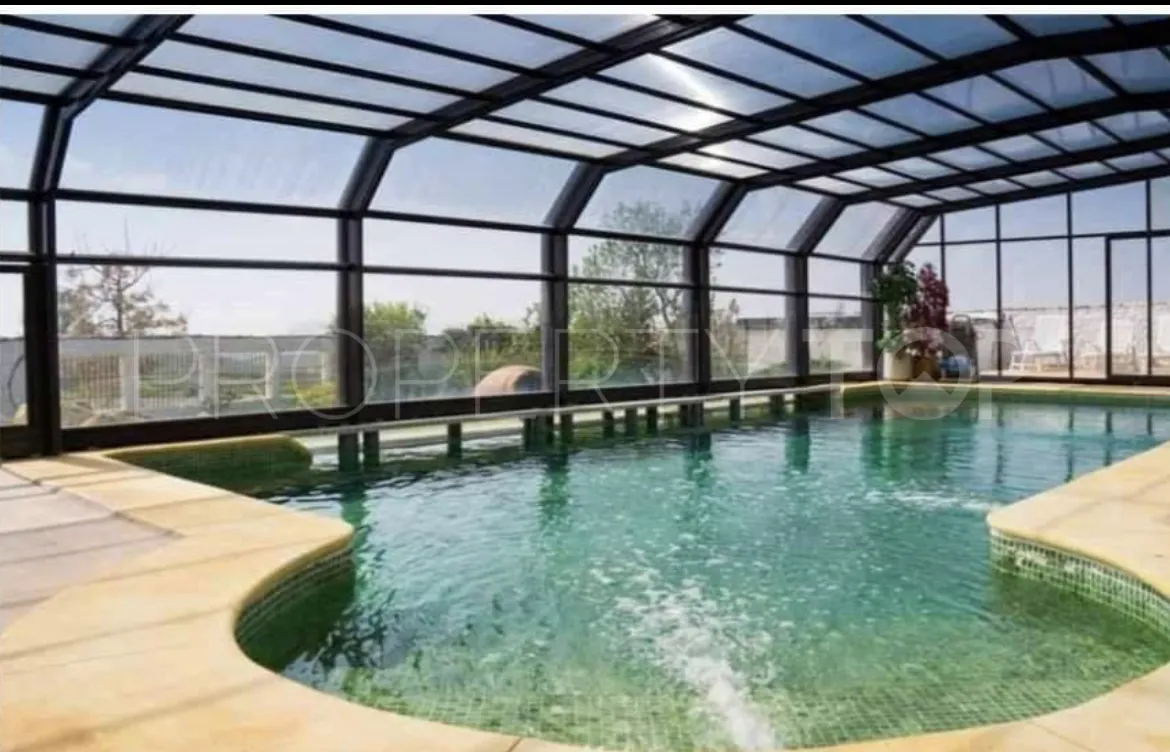 Mollina, cortijo en venta