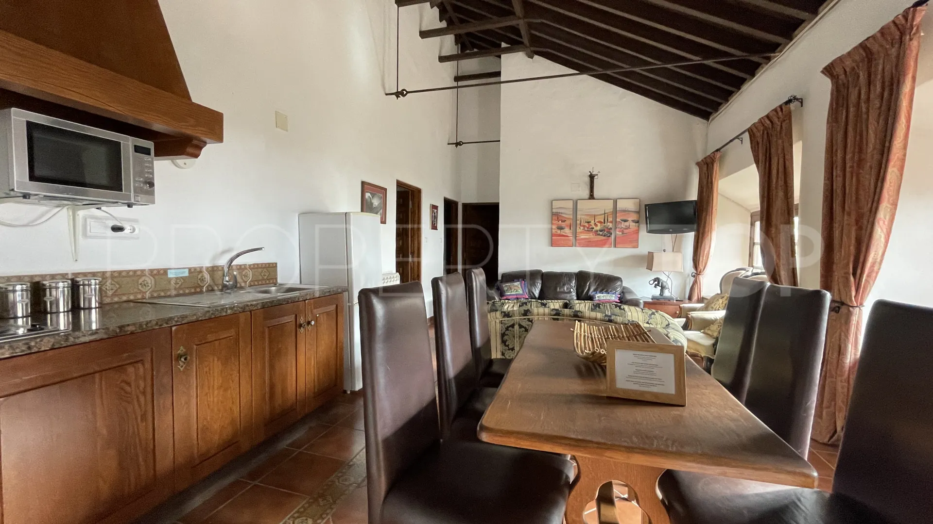 Mollina, cortijo en venta