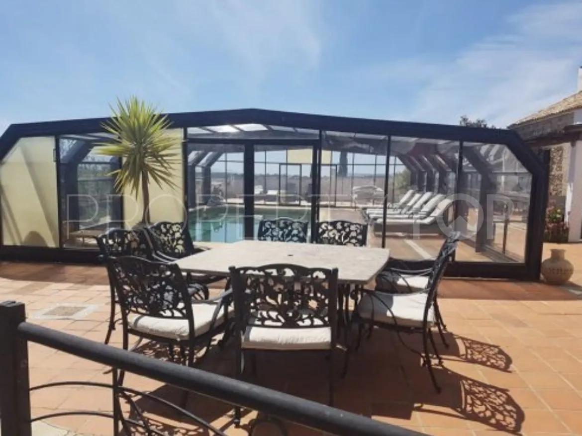 Mollina, cortijo en venta