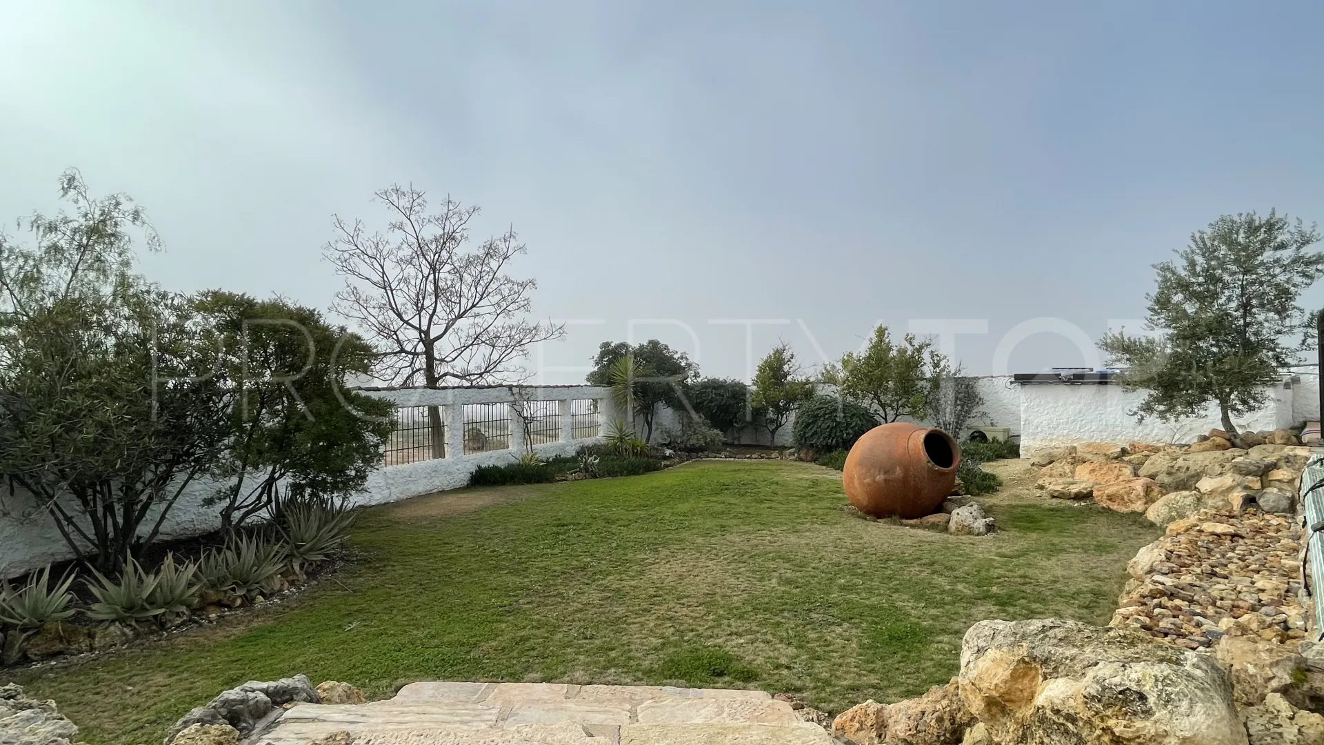Mollina, cortijo en venta