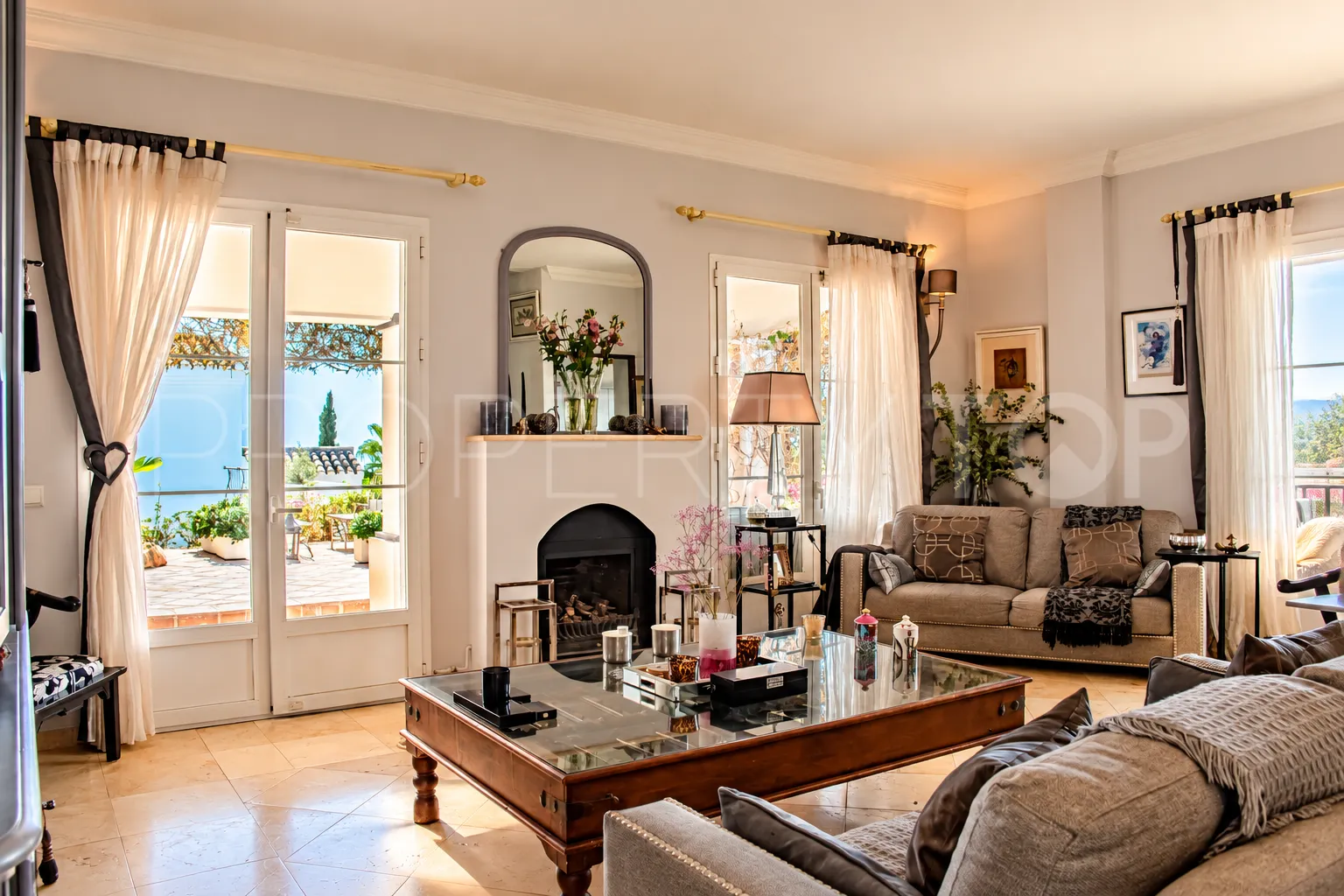 4 bedrooms villa in Sierra Blanca Country Club for sale