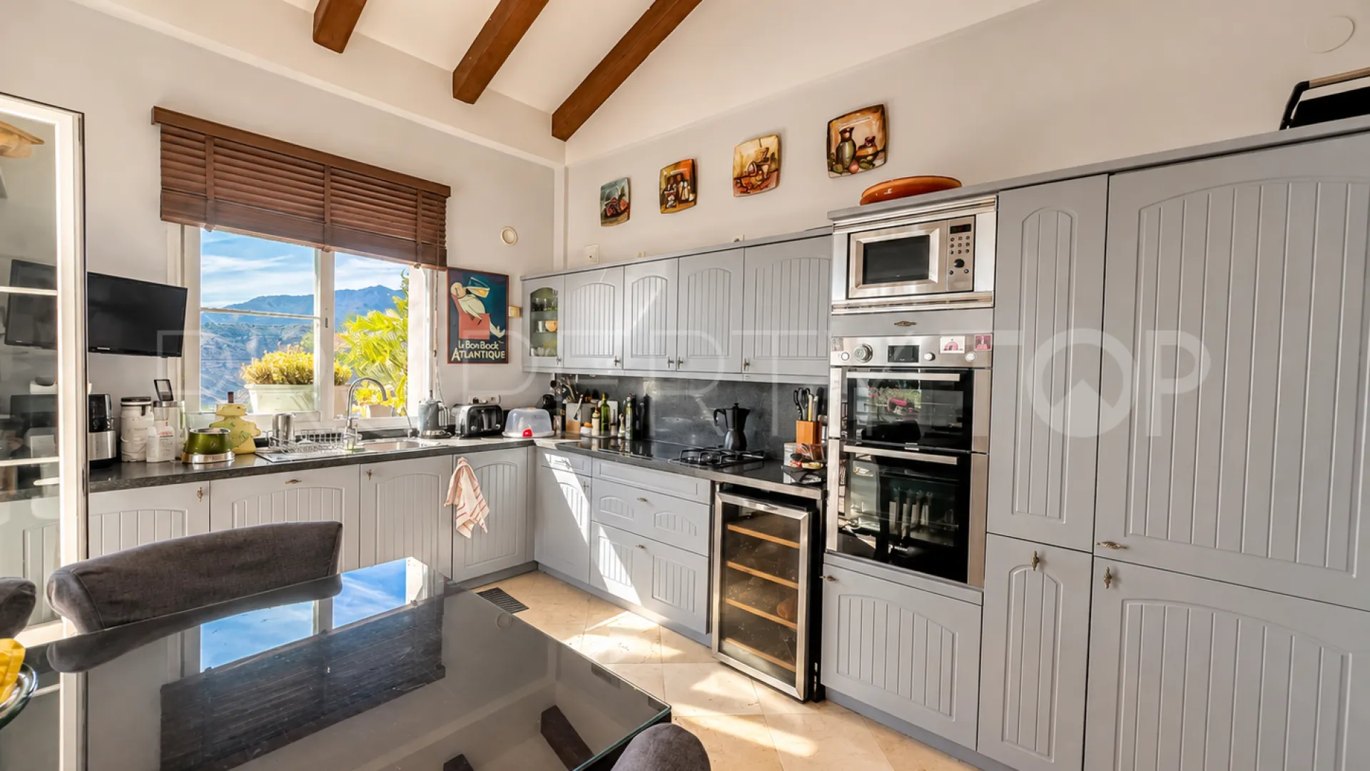 4 bedrooms villa in Sierra Blanca Country Club for sale