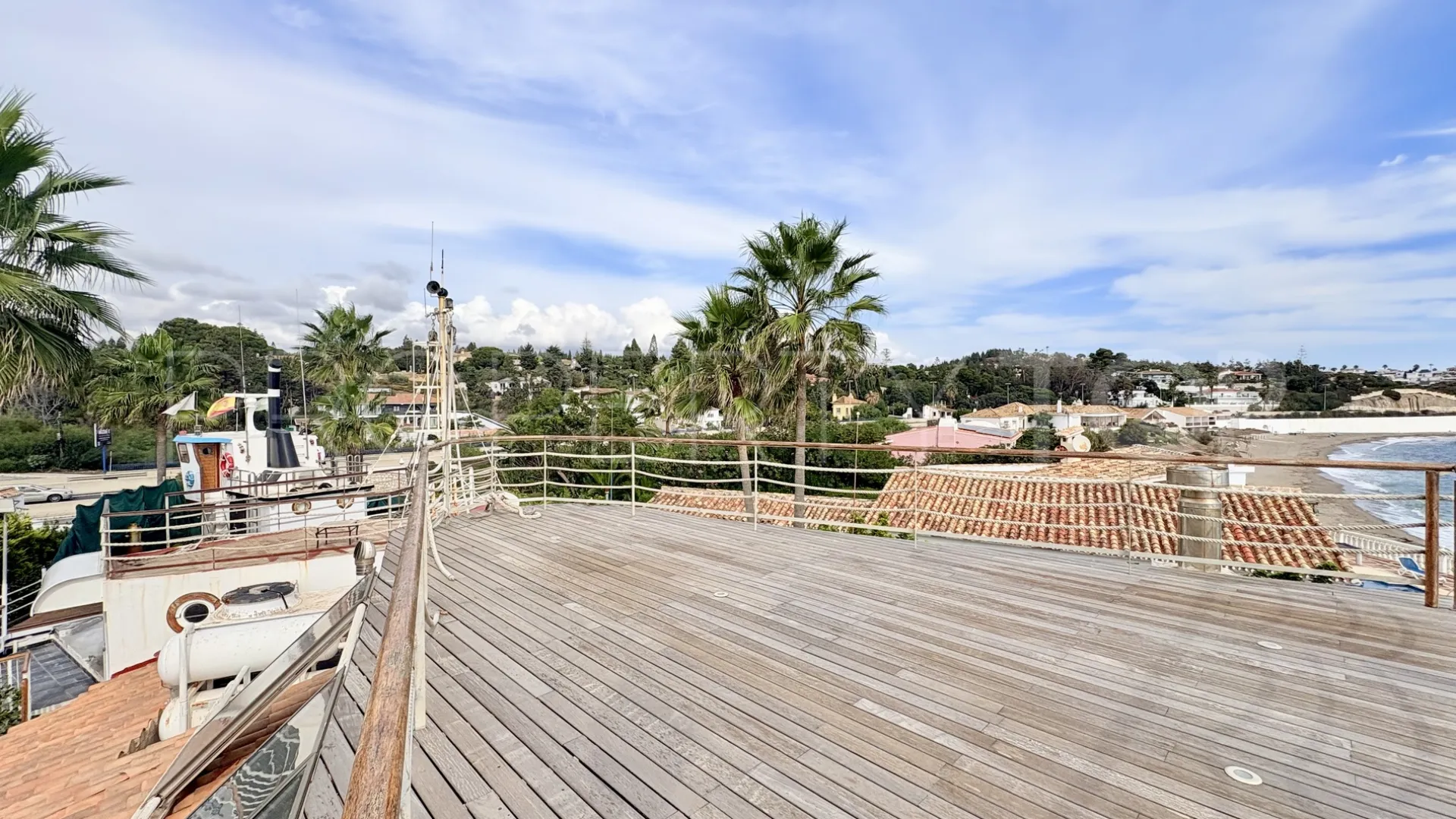 House with 6 bedrooms for sale in El Chaparral