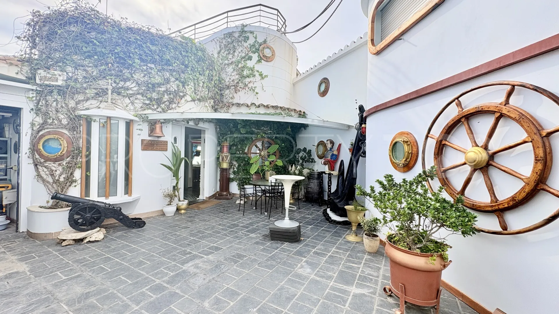 House with 6 bedrooms for sale in El Chaparral