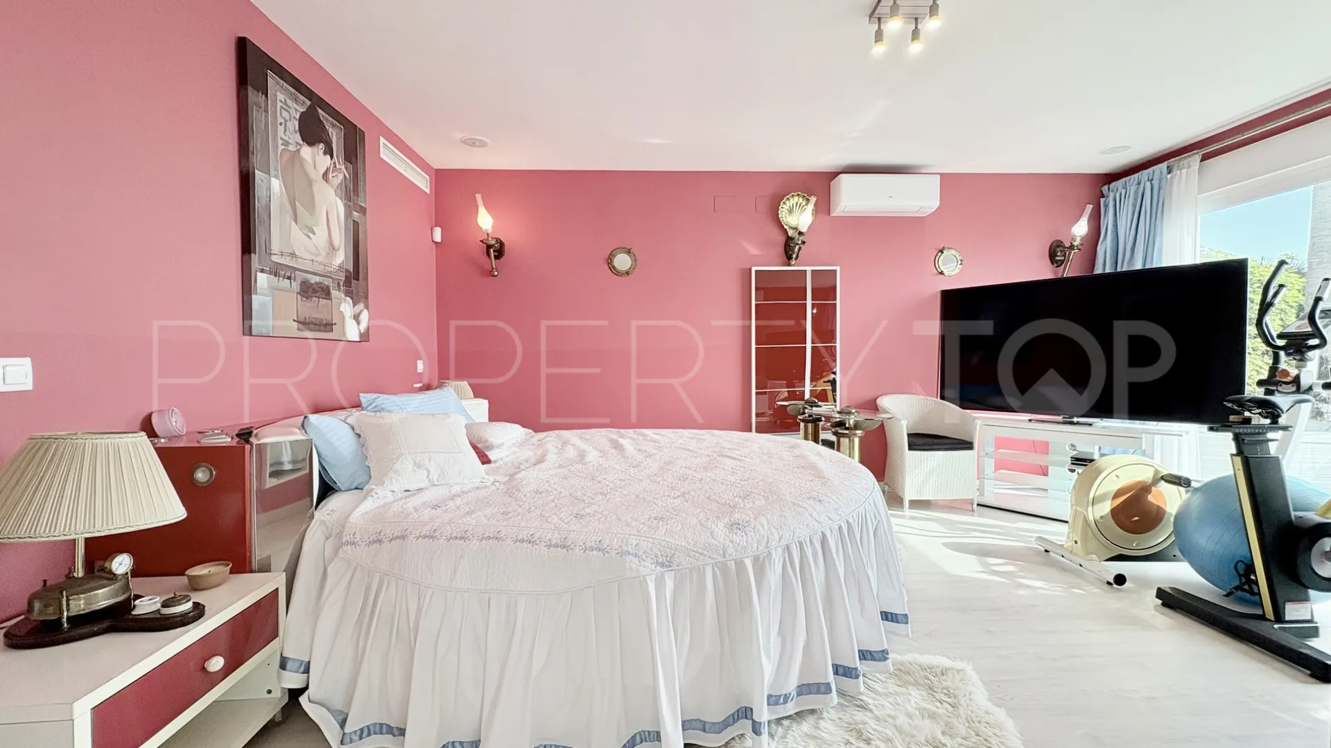 House with 6 bedrooms for sale in El Chaparral