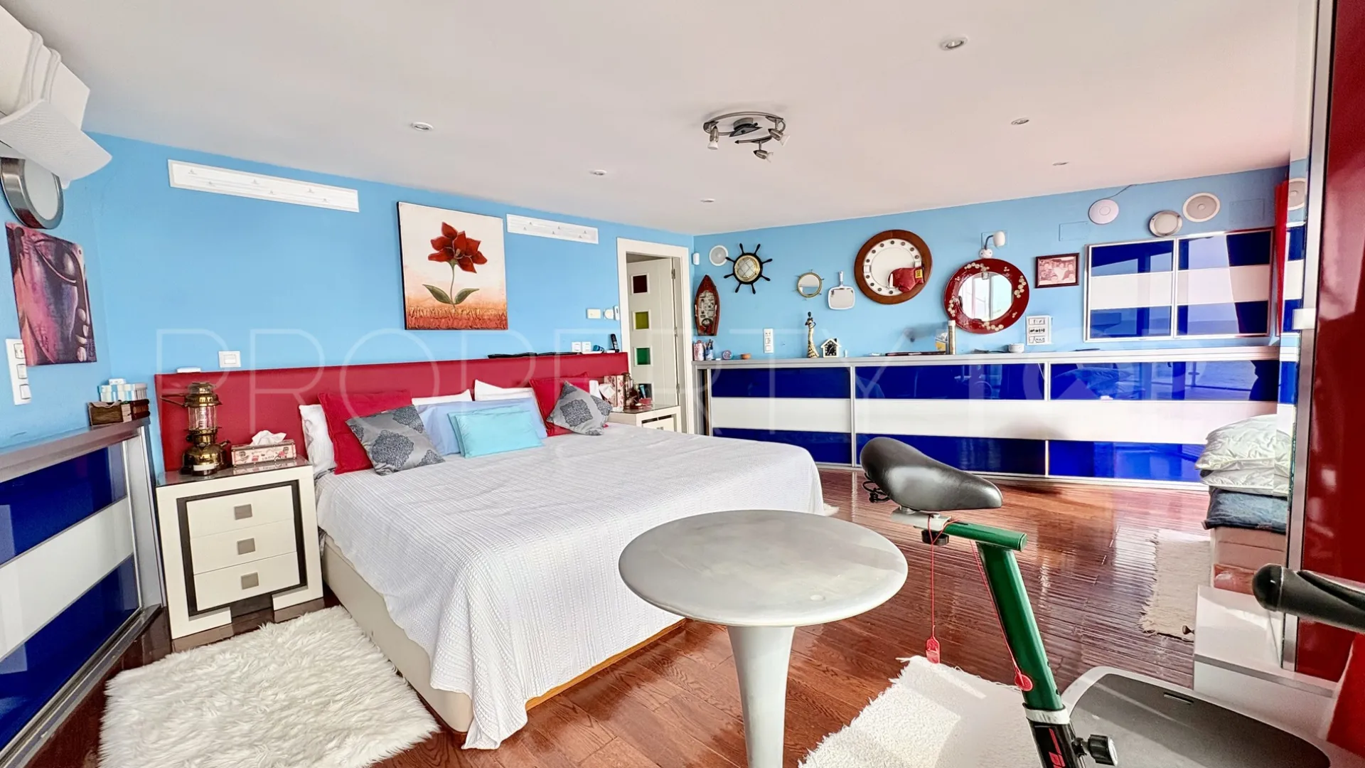 House with 6 bedrooms for sale in El Chaparral