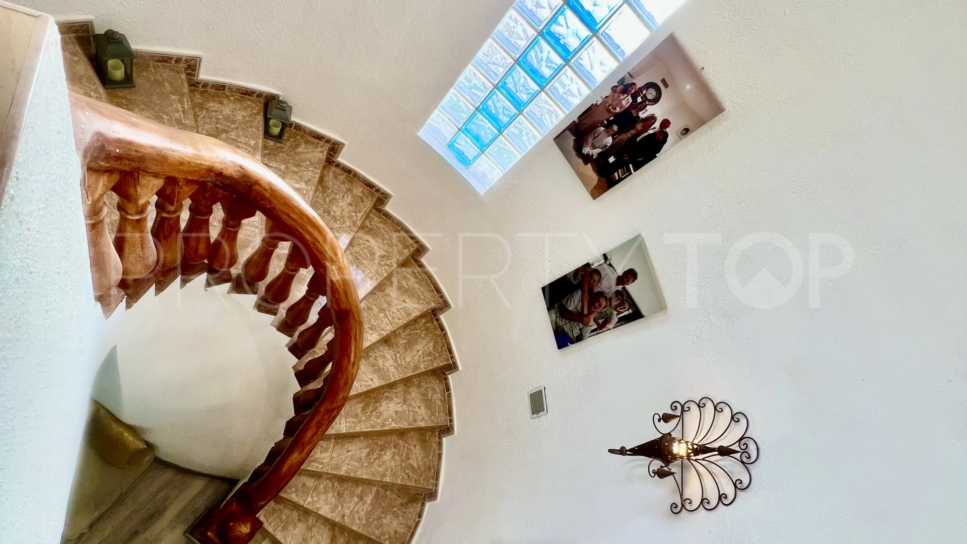 Se vende chalet de 5 dormitorios en Felix