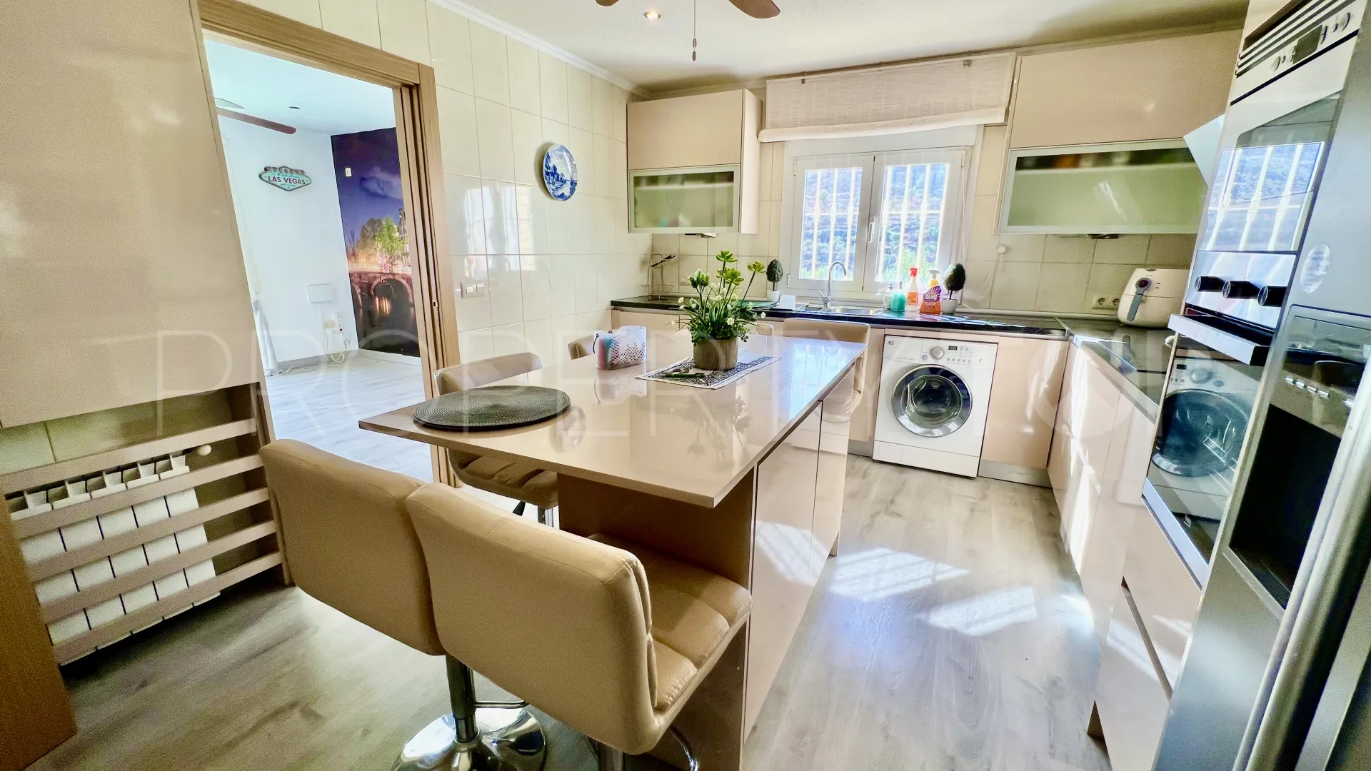 Se vende chalet de 5 dormitorios en Felix