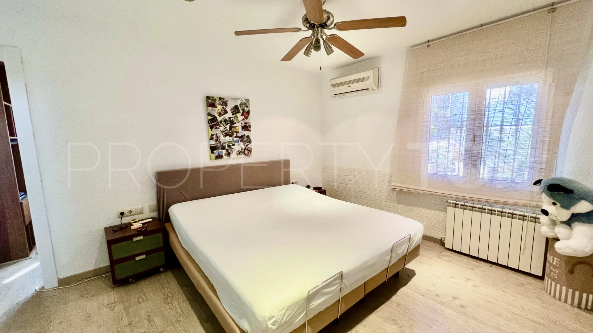 Se vende chalet de 5 dormitorios en Felix