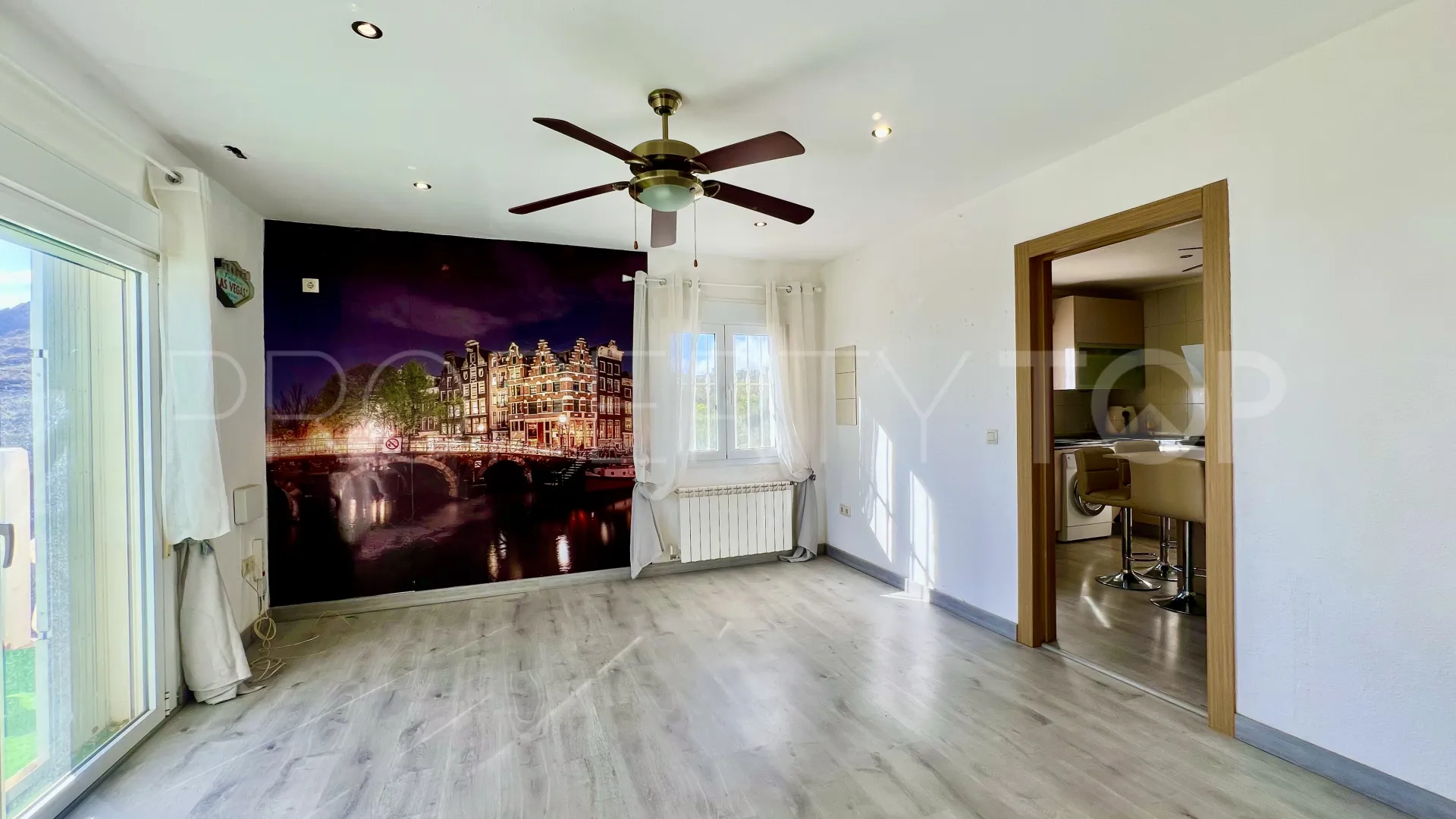 Se vende chalet de 5 dormitorios en Felix