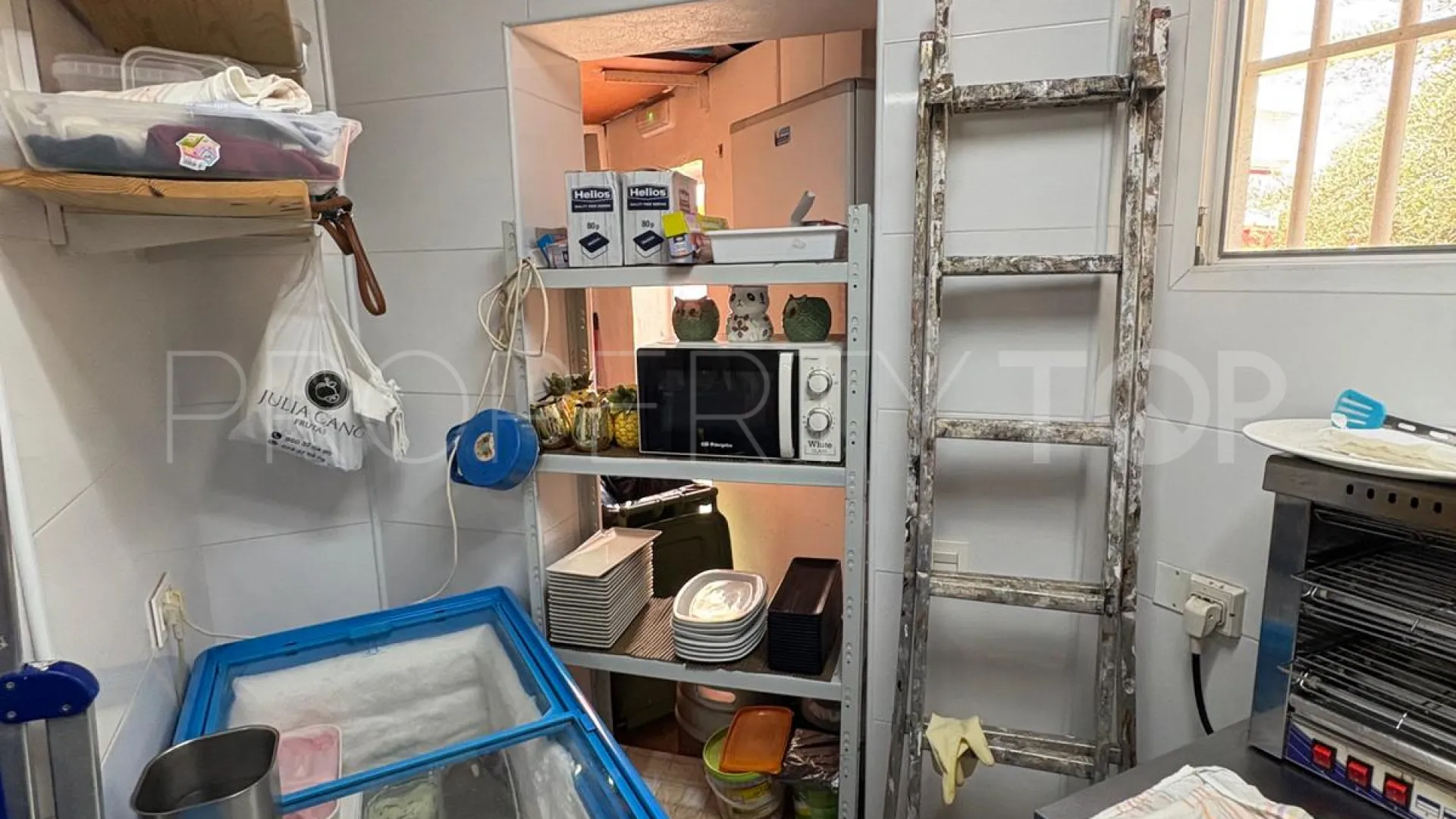 Roquetas de Mar, bar a la venta