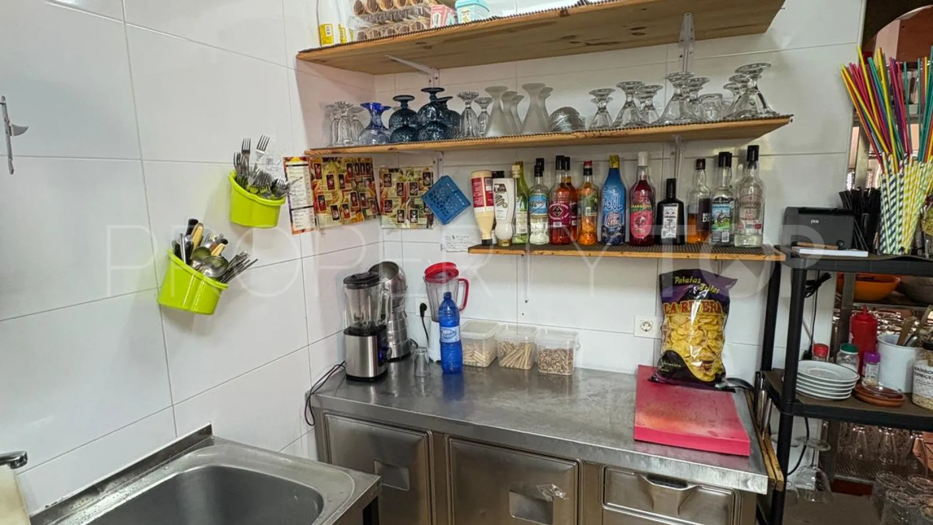 Roquetas de Mar, bar a la venta
