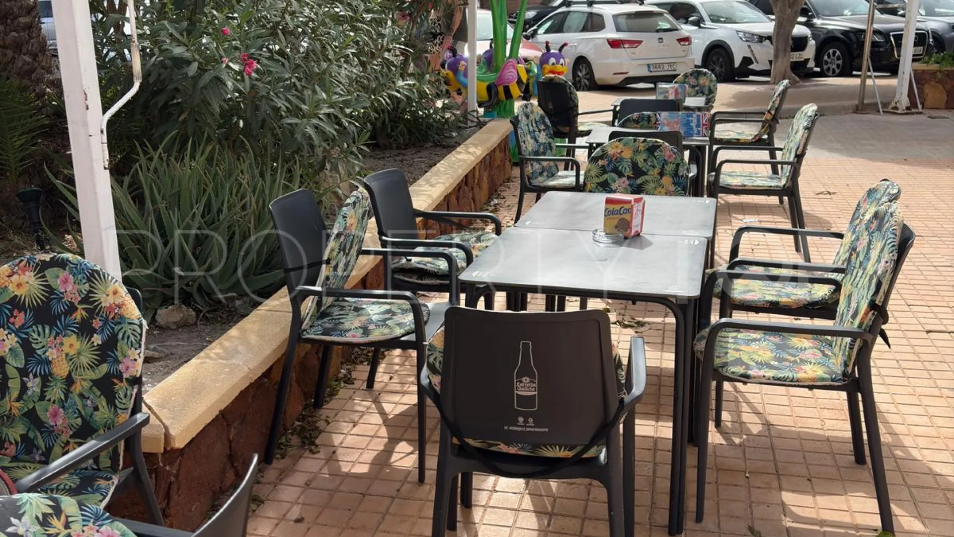 Roquetas de Mar, bar a la venta
