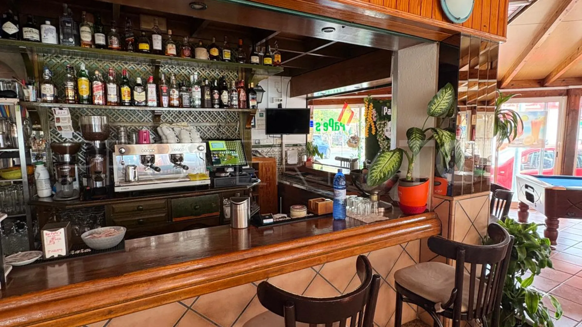 Roquetas de Mar, bar a la venta