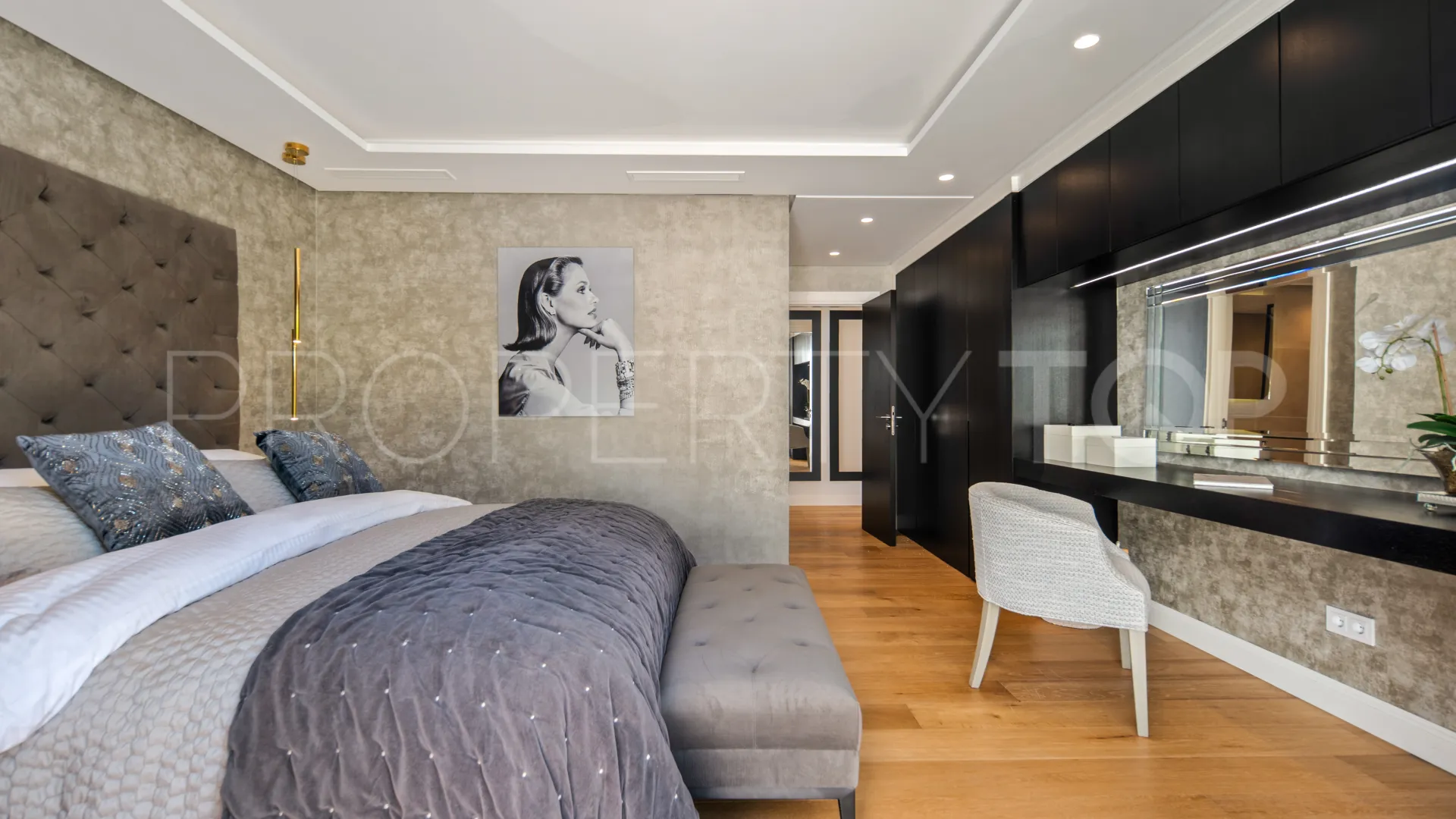 For sale villa in Los Naranjos Hill Club