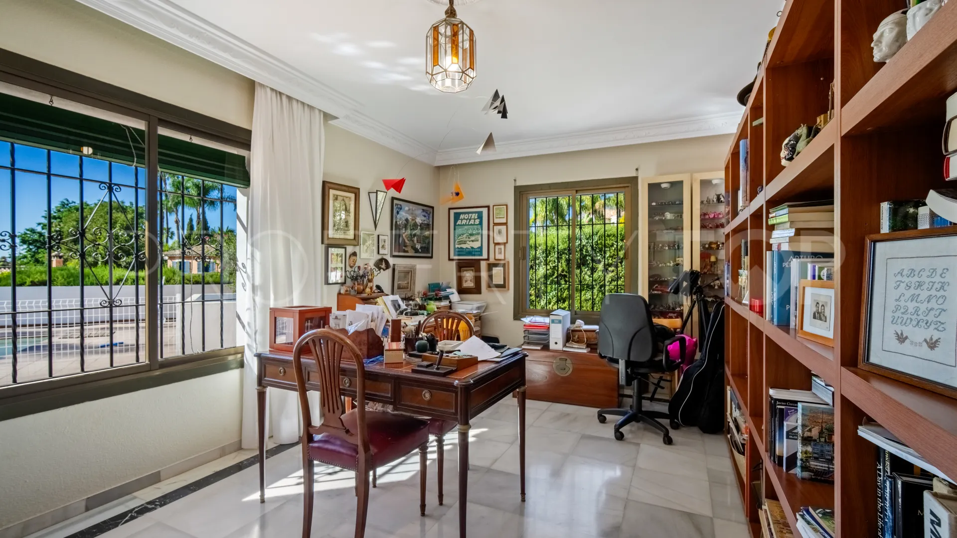 For sale 4 bedrooms villa in La Merced