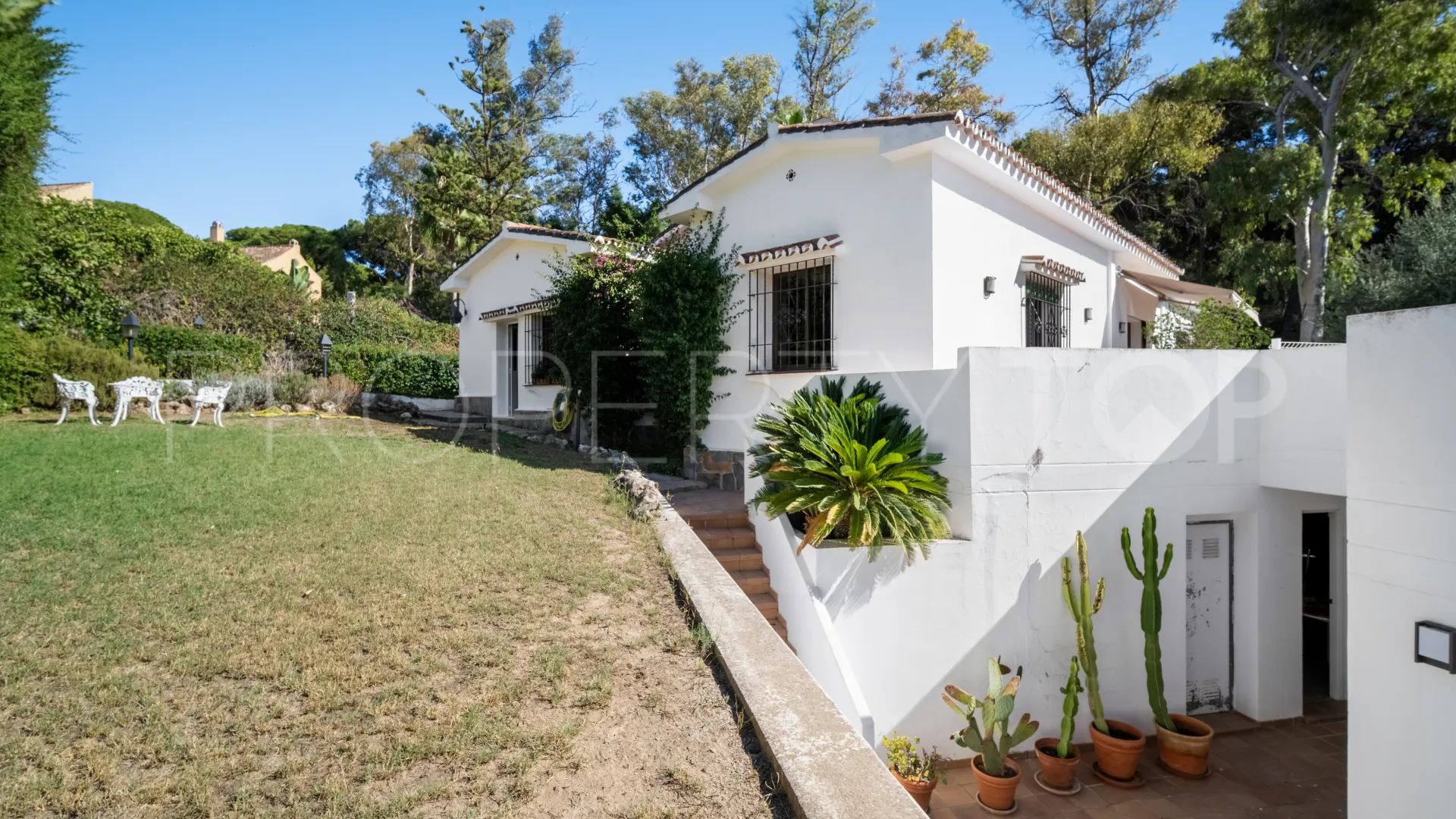 For sale 4 bedrooms villa in La Merced