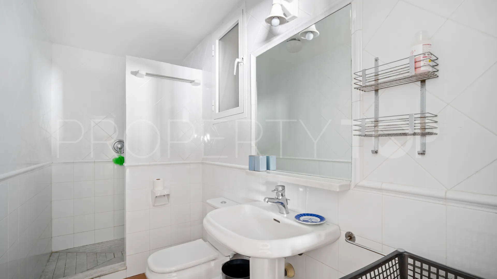 For sale 4 bedrooms villa in La Merced