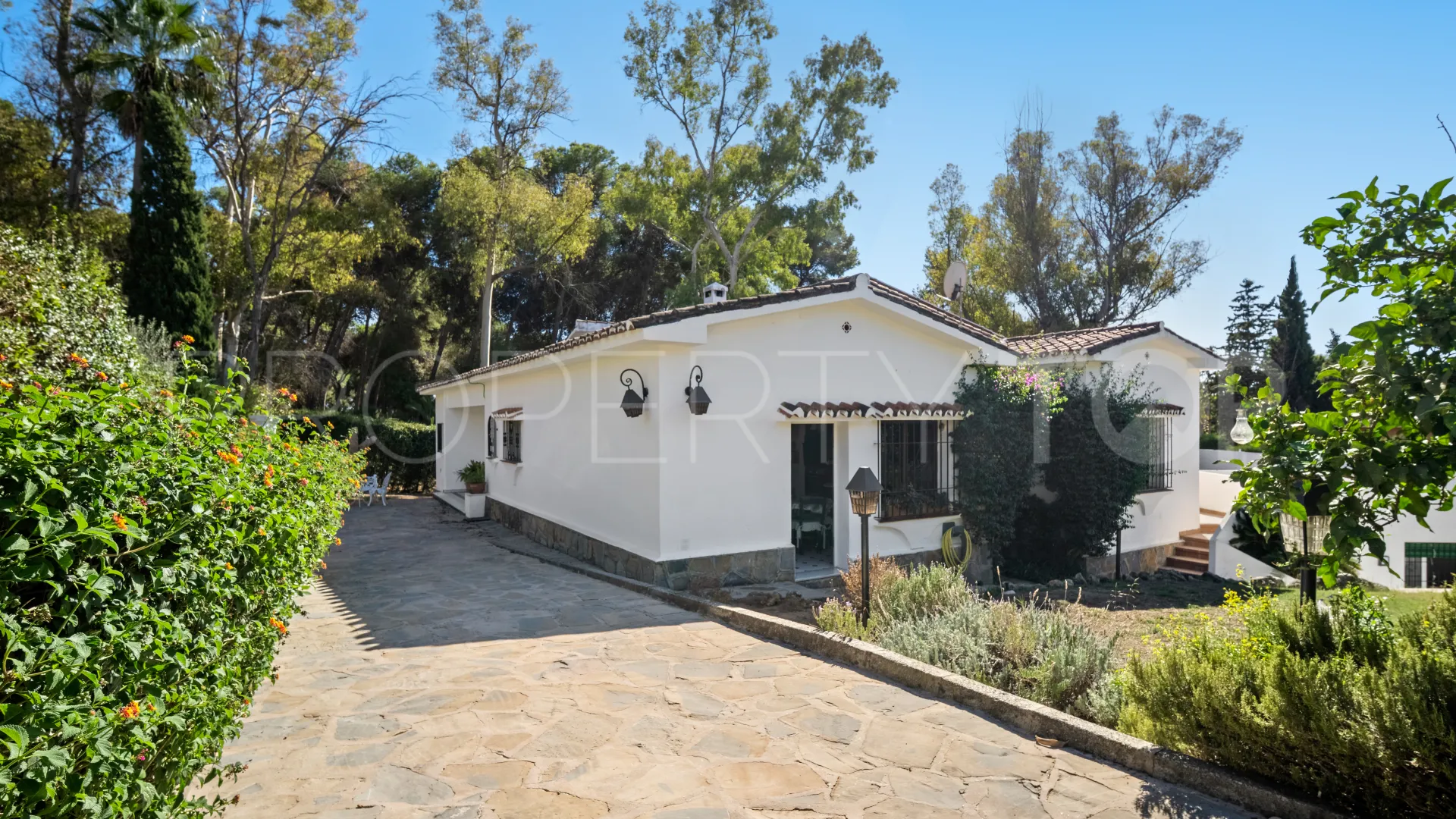 For sale 4 bedrooms villa in La Merced