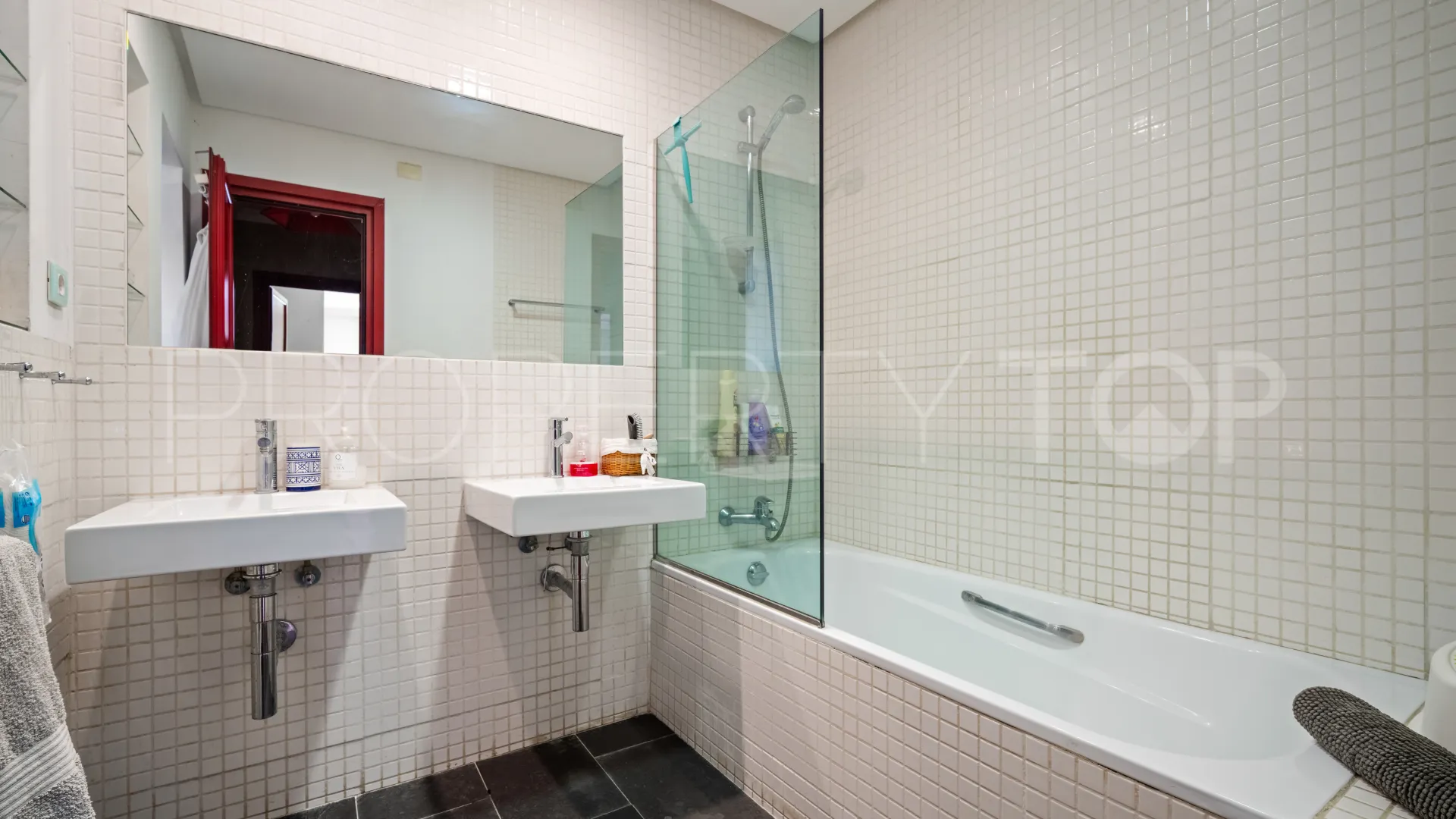 For sale 4 bedrooms villa in La Merced