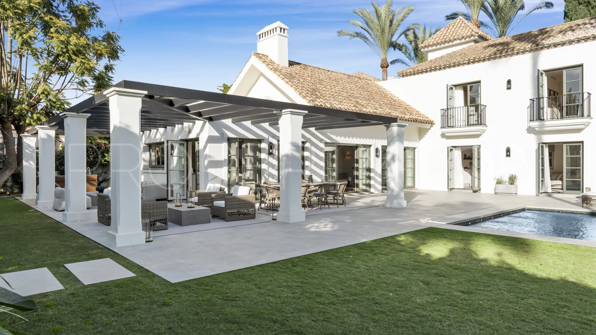 For sale Las Brisas 6 bedrooms villa